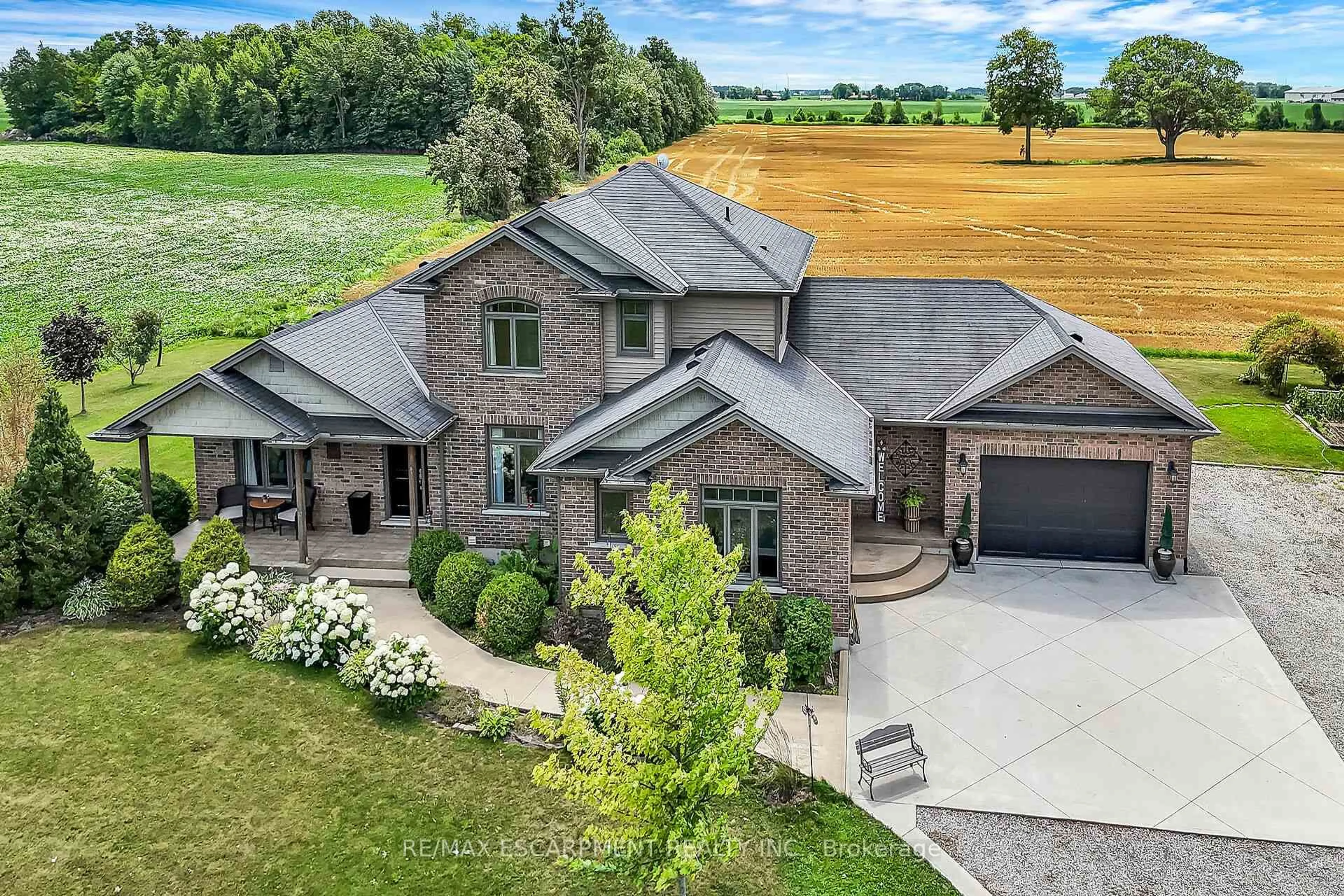 A pic from outside/outdoor area/front of a property/back of a property/a pic from drone, unknown for 560 Concession 11 Walpole Rd, Haldimand Ontario N0A 1H0