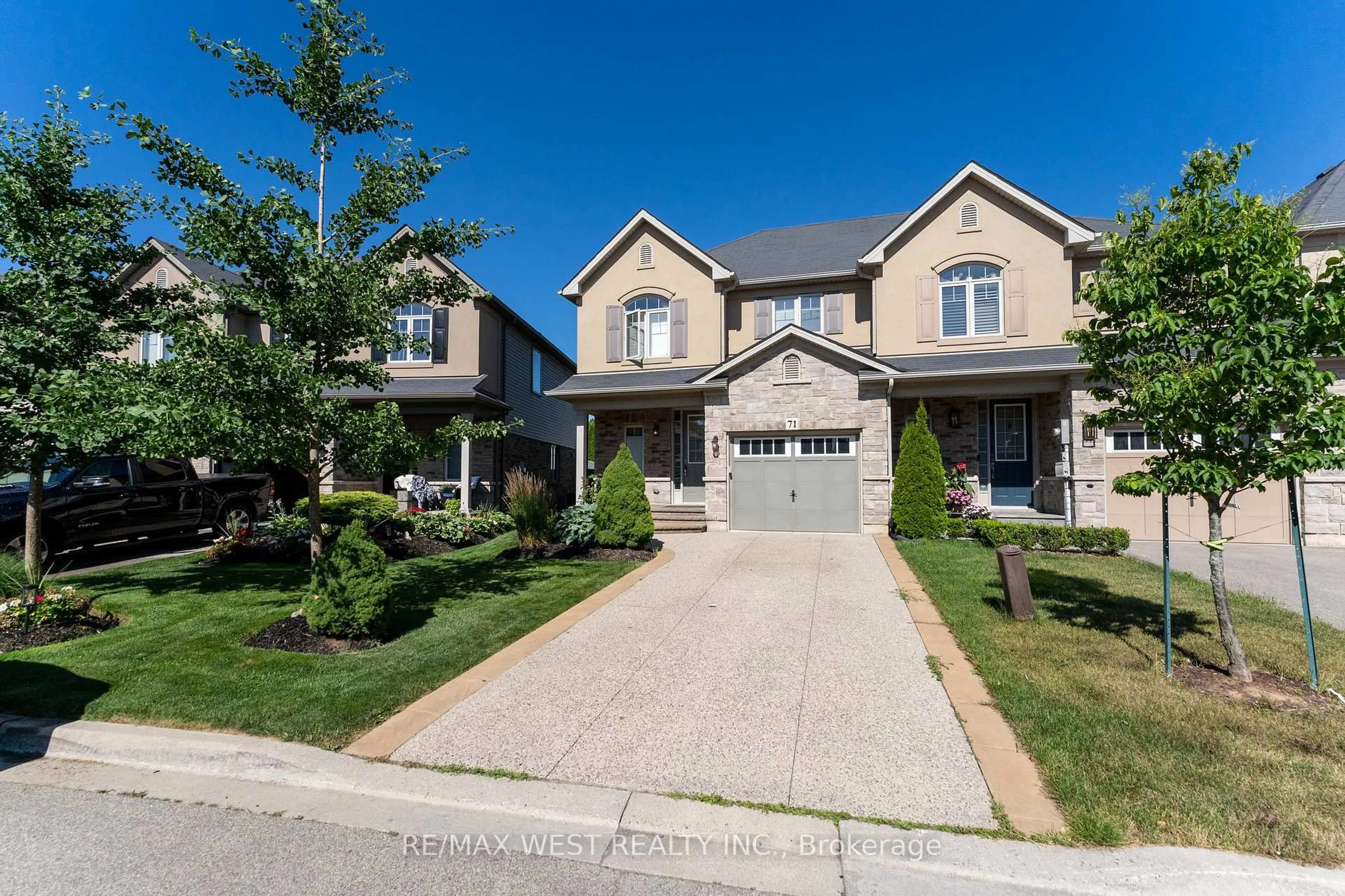 Home with brick exterior material, street for 71 Sexton Cres, Hamilton Ontario L9G 0E2
