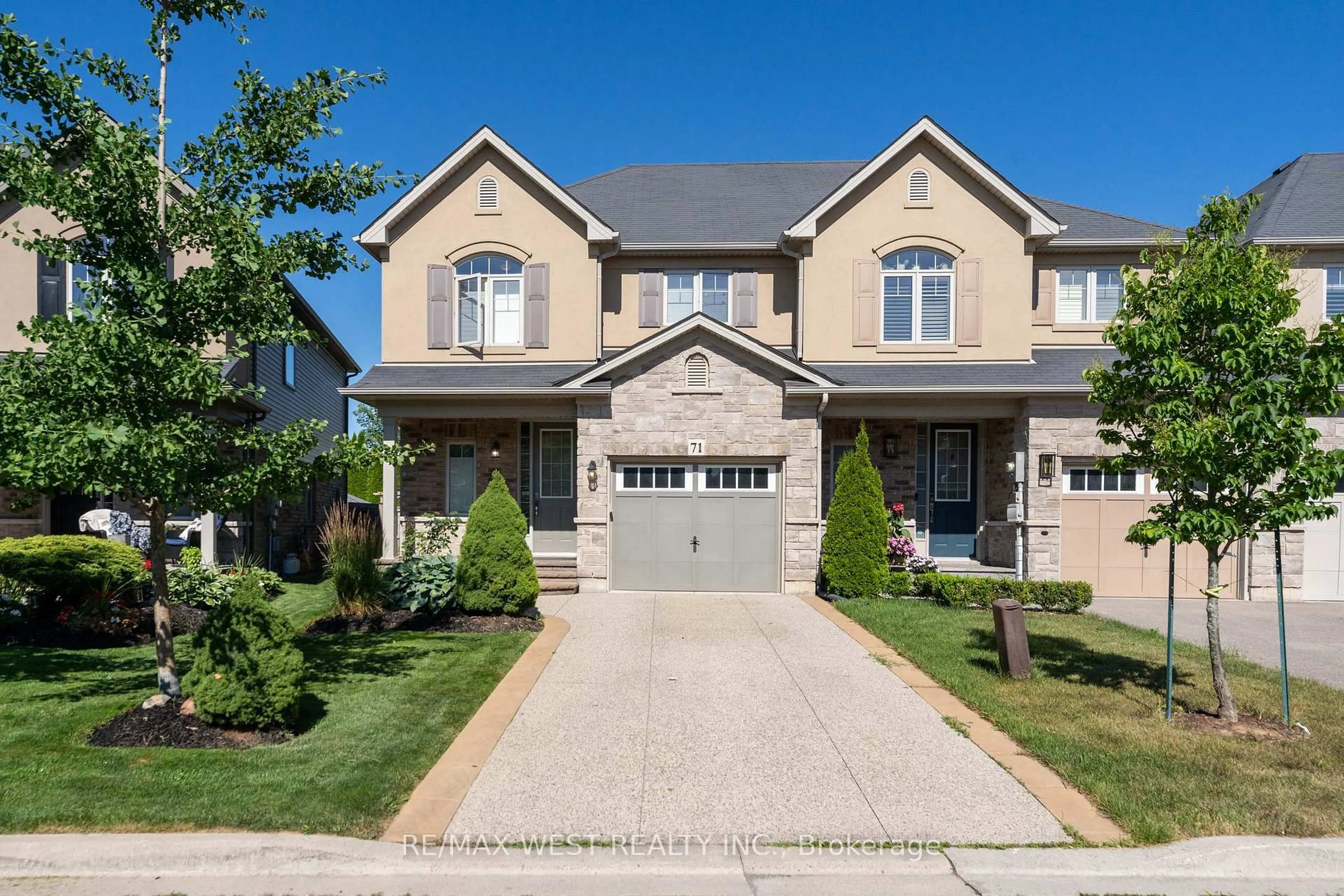 Home with brick exterior material, street for 71 Sexton Cres, Hamilton Ontario L9G 0E2