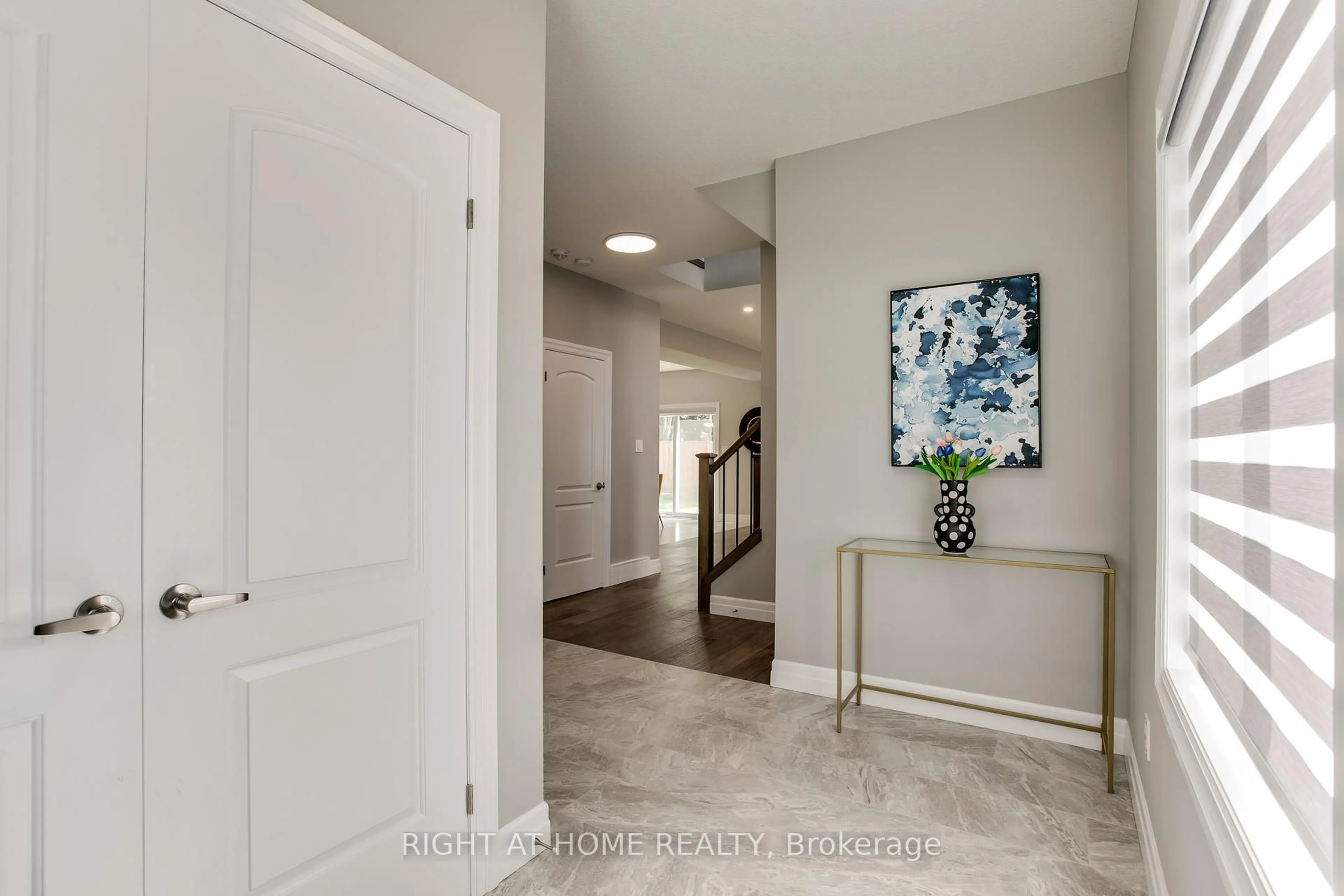 Indoor entryway for 3019 Petty Rd, London South Ontario N6L 0A7