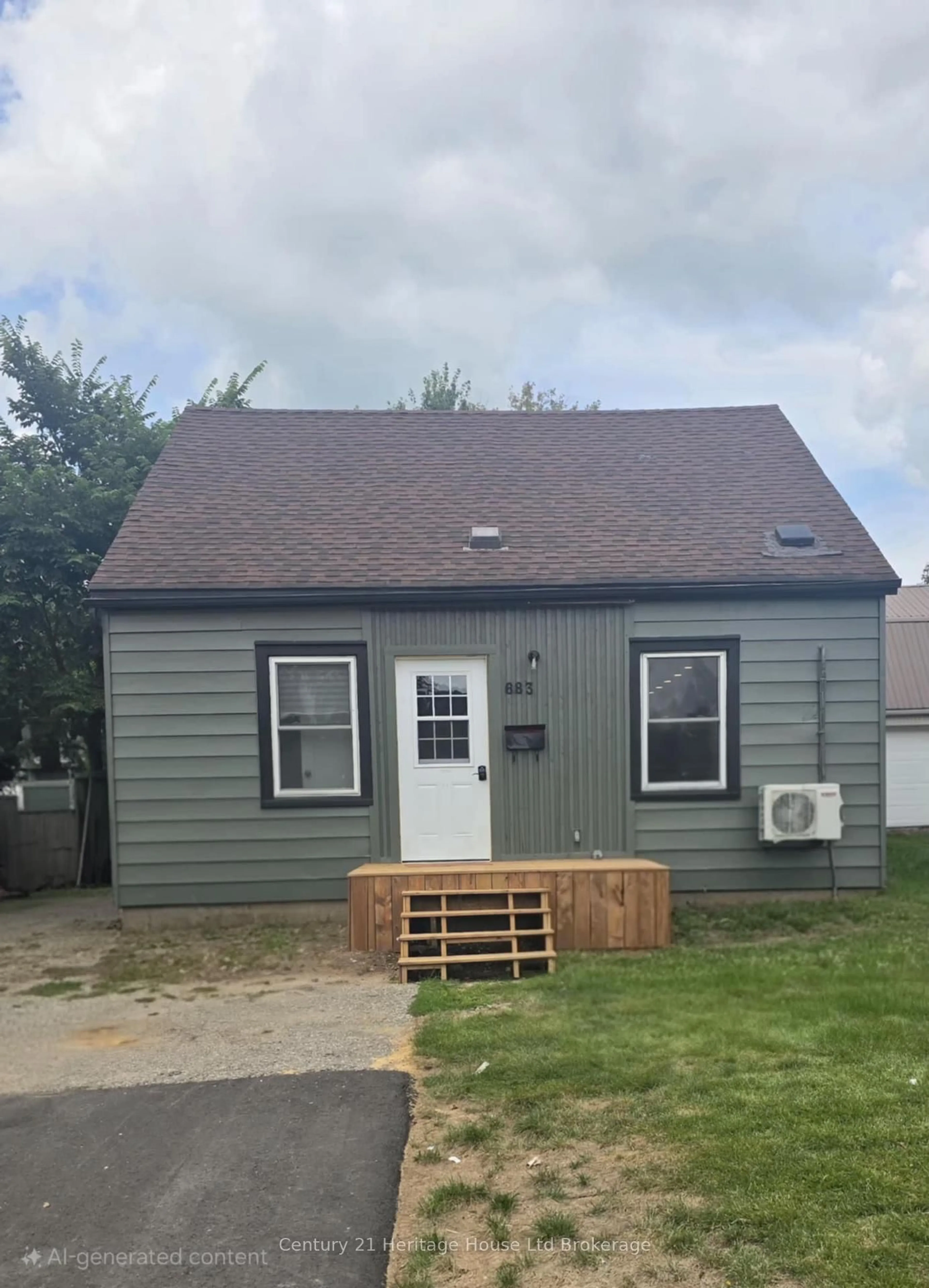 Home with vinyl exterior material, street for 683 Elizabeth St, Woodstock Ontario N4S 5B8