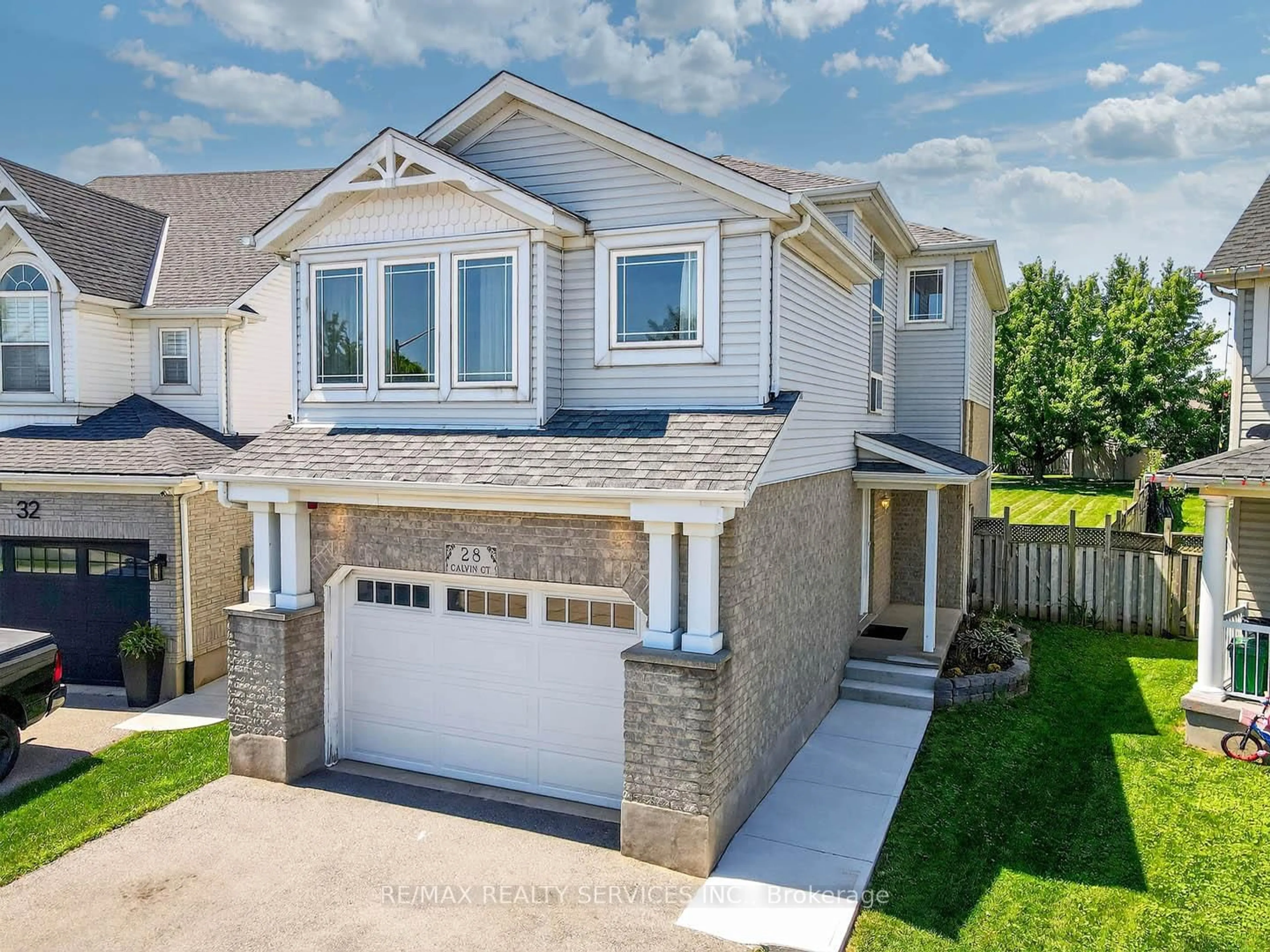 Unknown for 28 Calvin Crt, Cambridge Ontario N3C 4J5