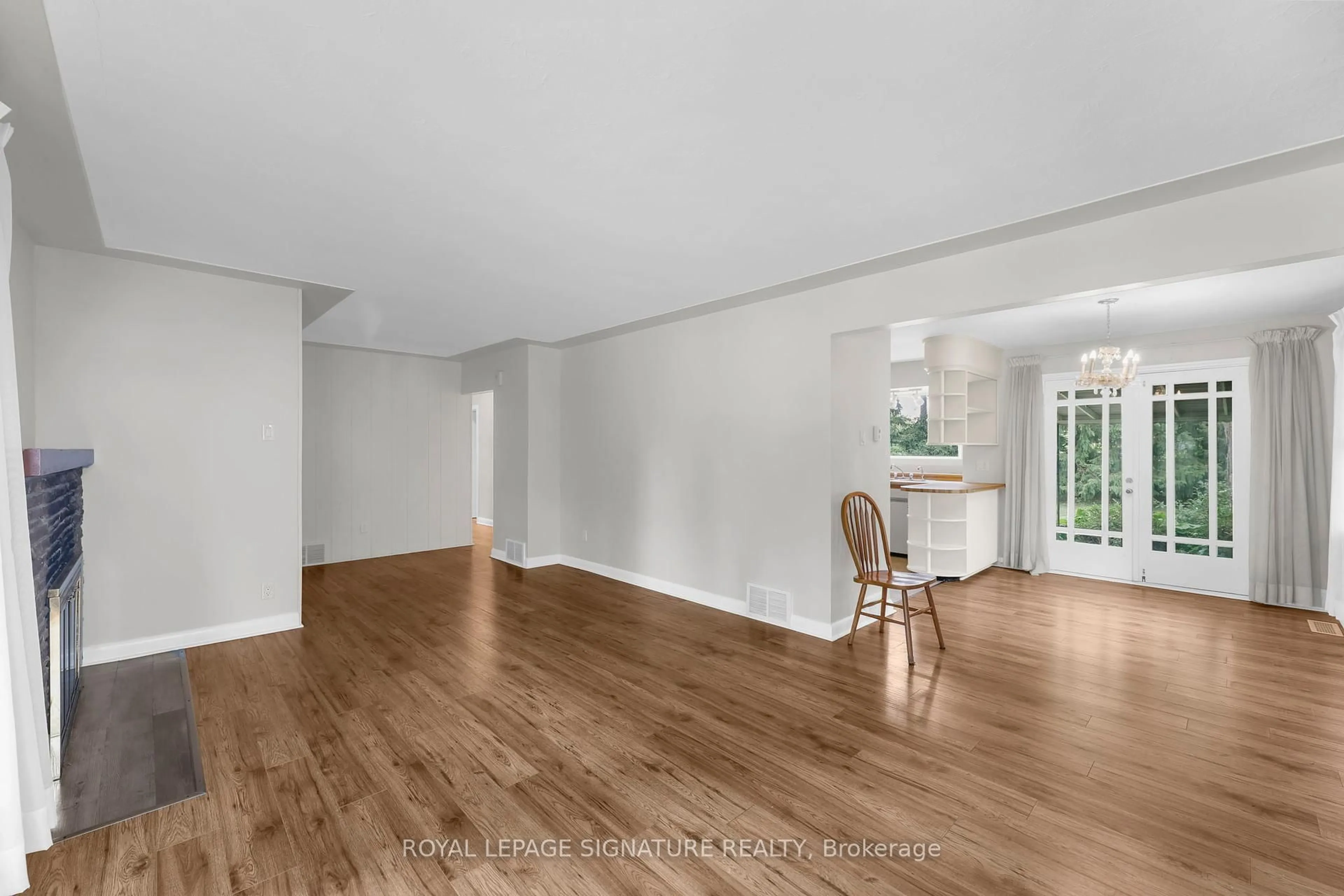 A pic of a room for 451 Coombs Ave, London North Ontario N8G 1J6