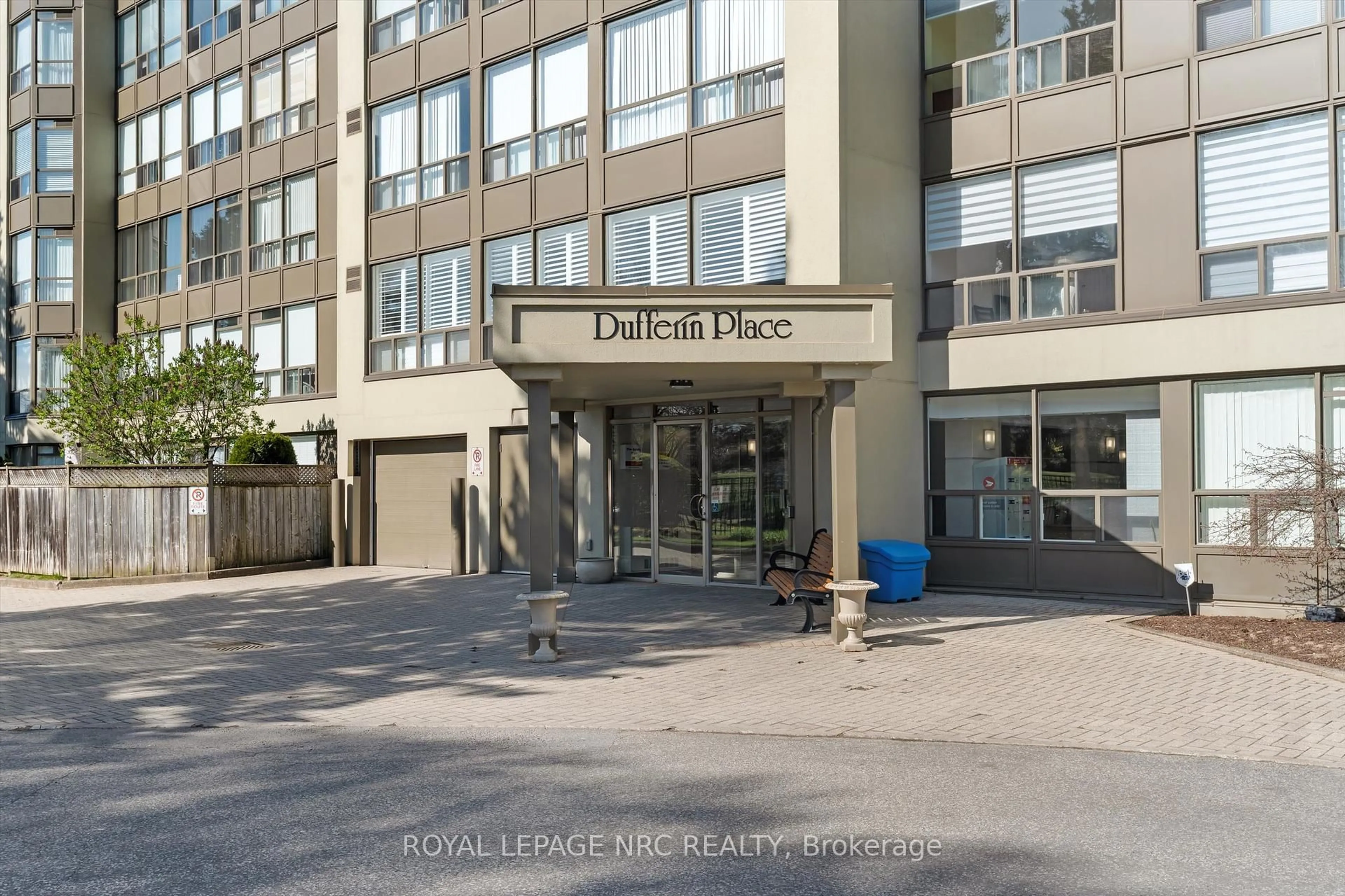 Unknown for 5100 Dorchester Rd #807, Niagara Falls Ontario L2E 7H4