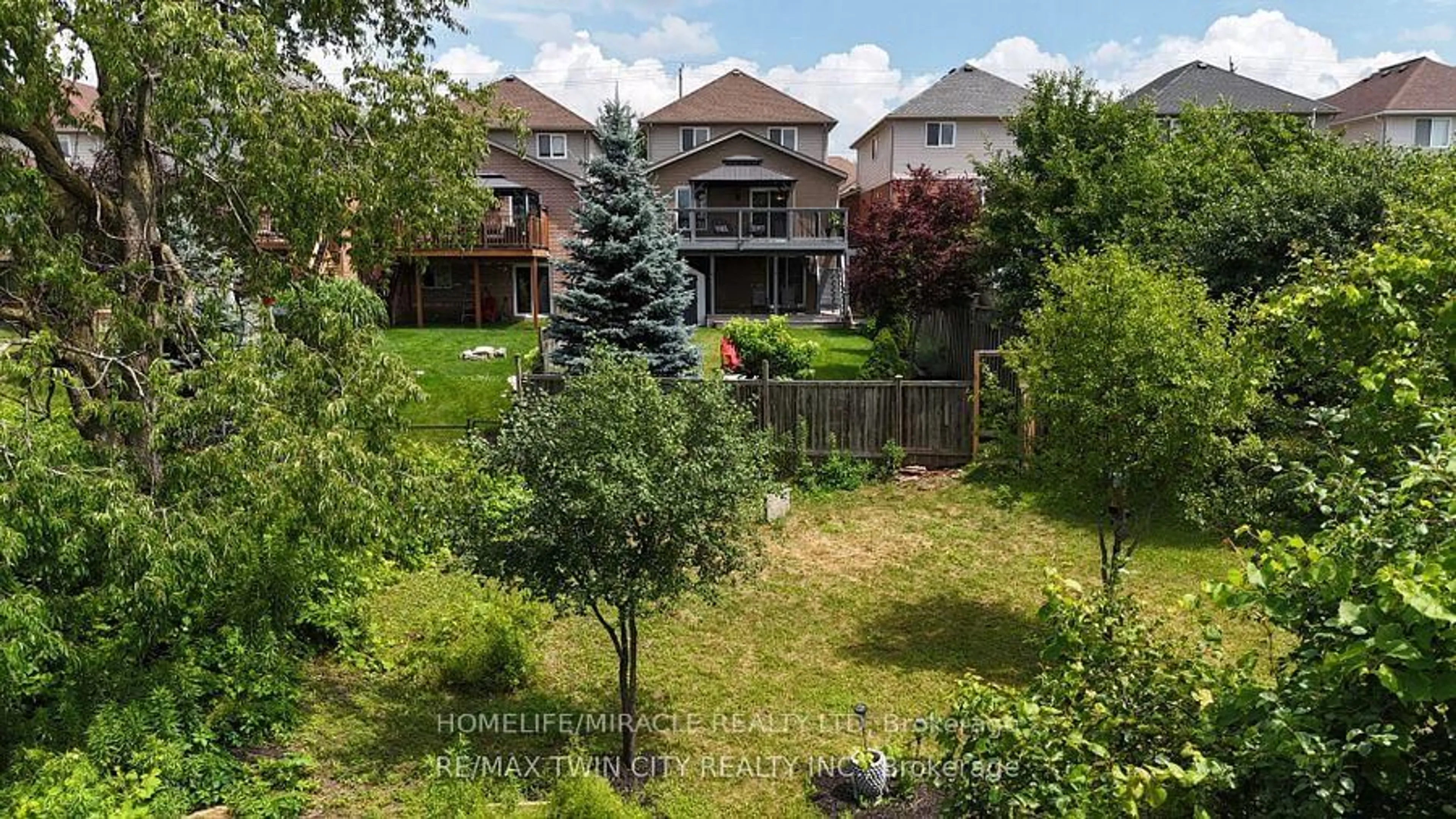 A pic from outside/outdoor area/front of a property/back of a property/a pic from drone, unknown for 58 Mary Watson St, North Dumfries Ontario N0B 1E0