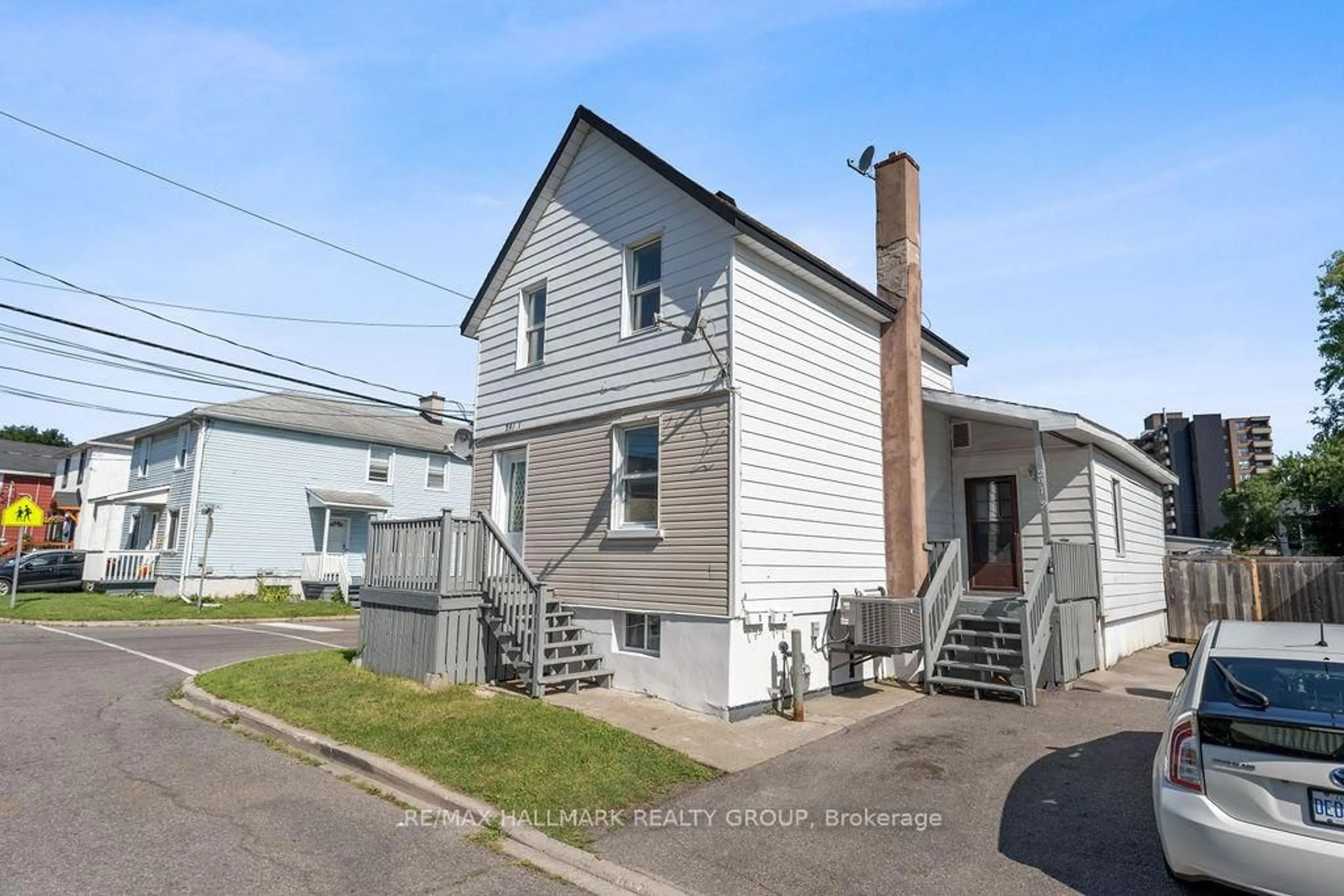Unknown for 291 Richelieu Ave, Ottawa Ontario K1L 6K1