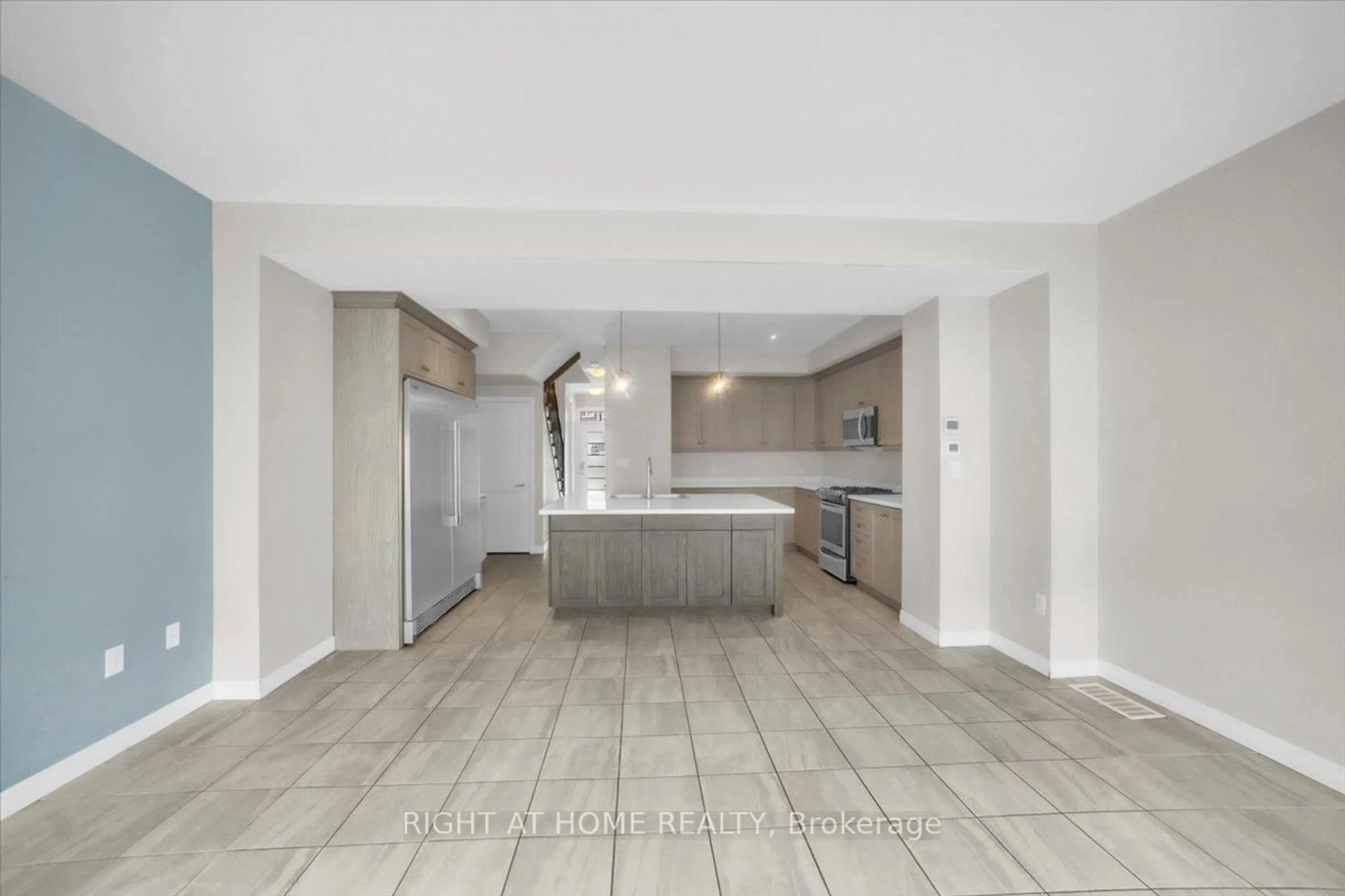 Open concept kitchen, ceramic/tile floor for 64 Soho St, Hamilton Ontario L8J 0L4