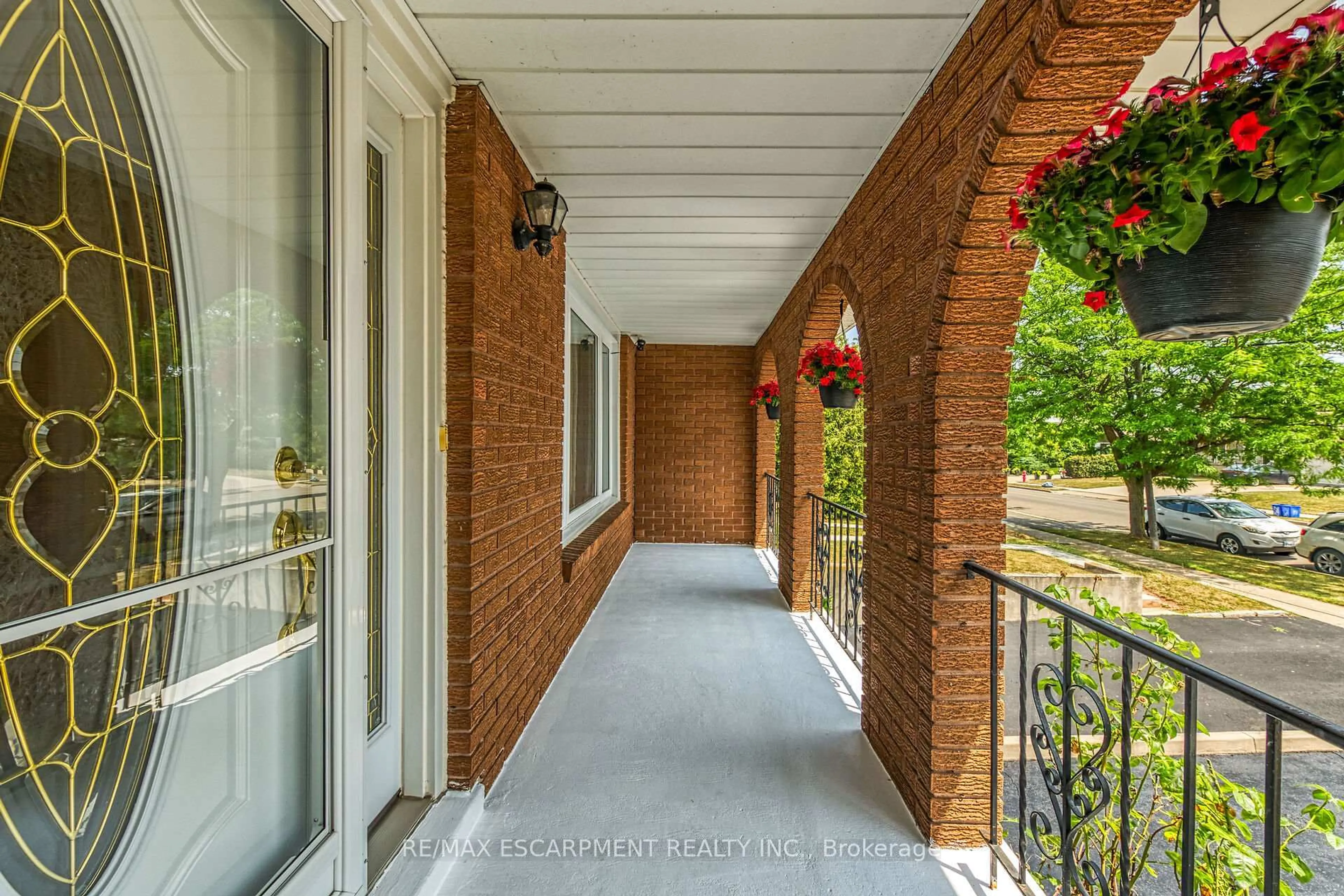 Unknown for 231 Green Rd, Hamilton Ontario L8E 3J5
