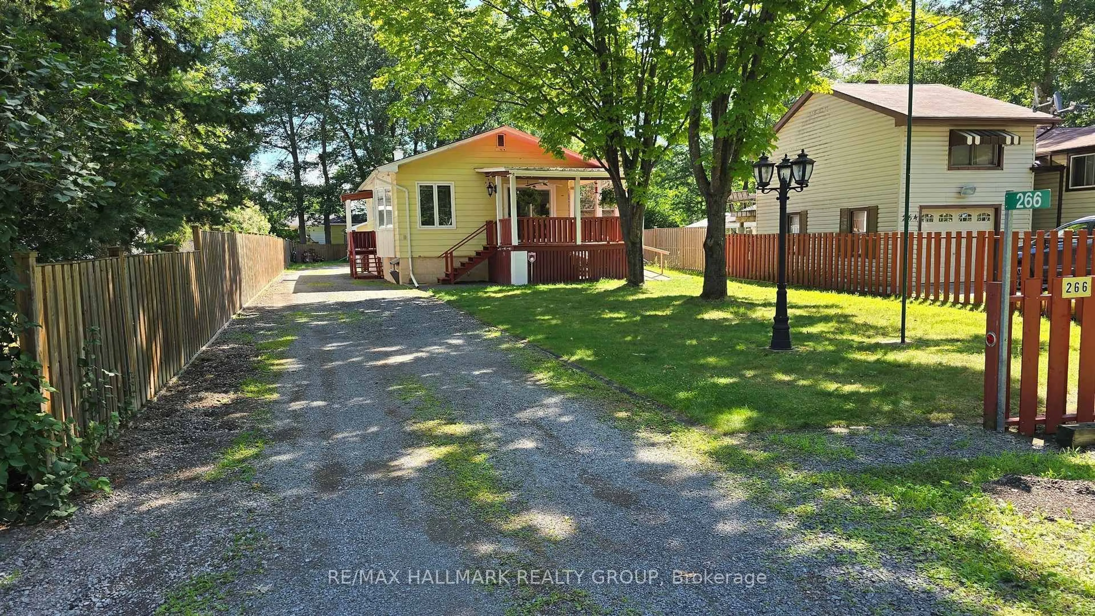 A pic from outside/outdoor area/front of a property/back of a property/a pic from drone, street for 266 Baldwin St, Ottawa Ontario K0A 3M0