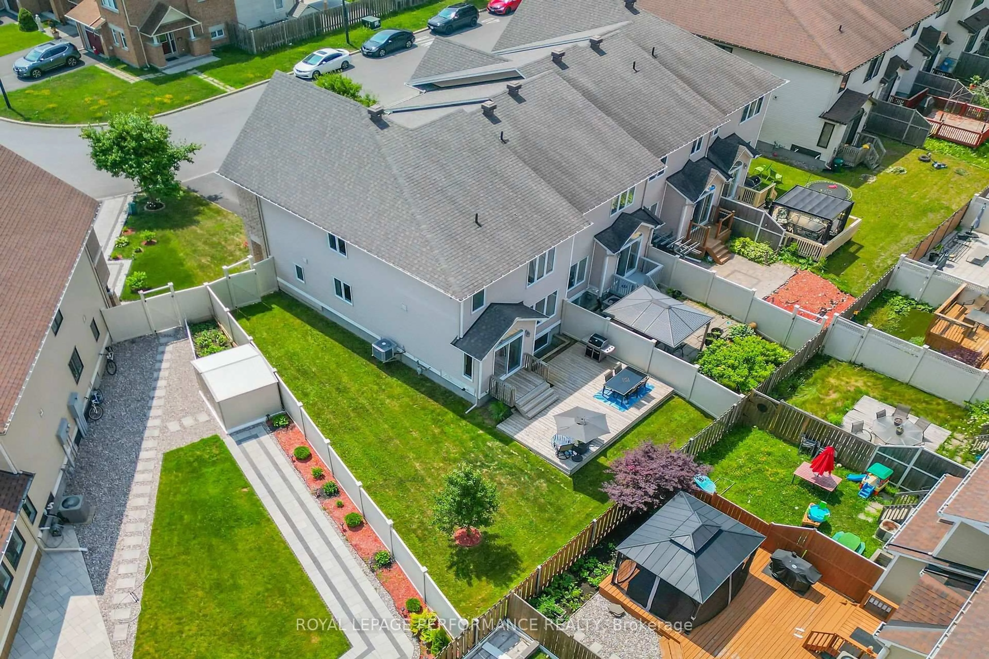 A pic from outside/outdoor area/front of a property/back of a property/a pic from drone, street for 895 Ashenvale Way, Ottawa Ontario K4A 0R8