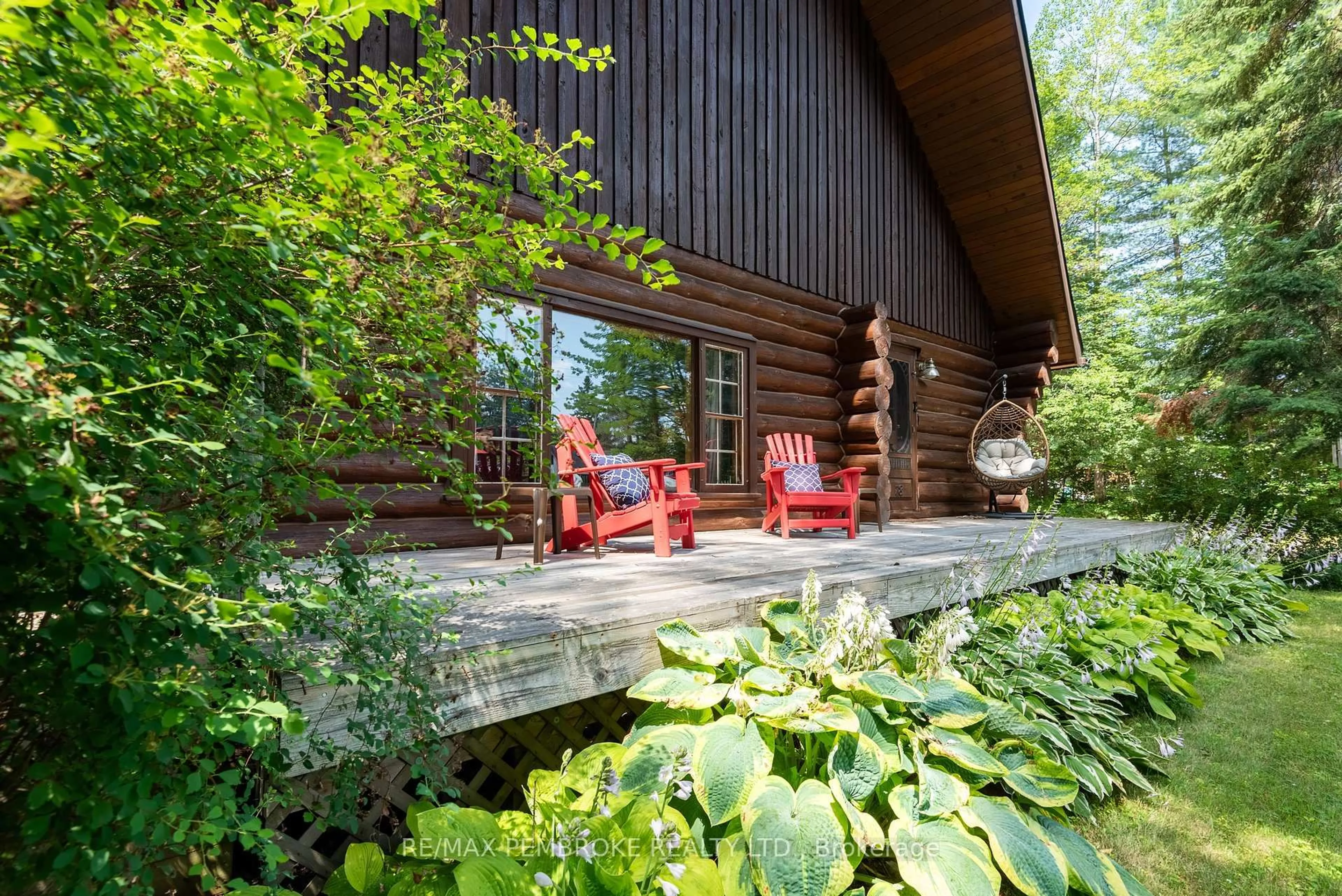 Patio, forest/trees view for 78 Achray Rd, Laurentian Valley Ontario K8A 7G4