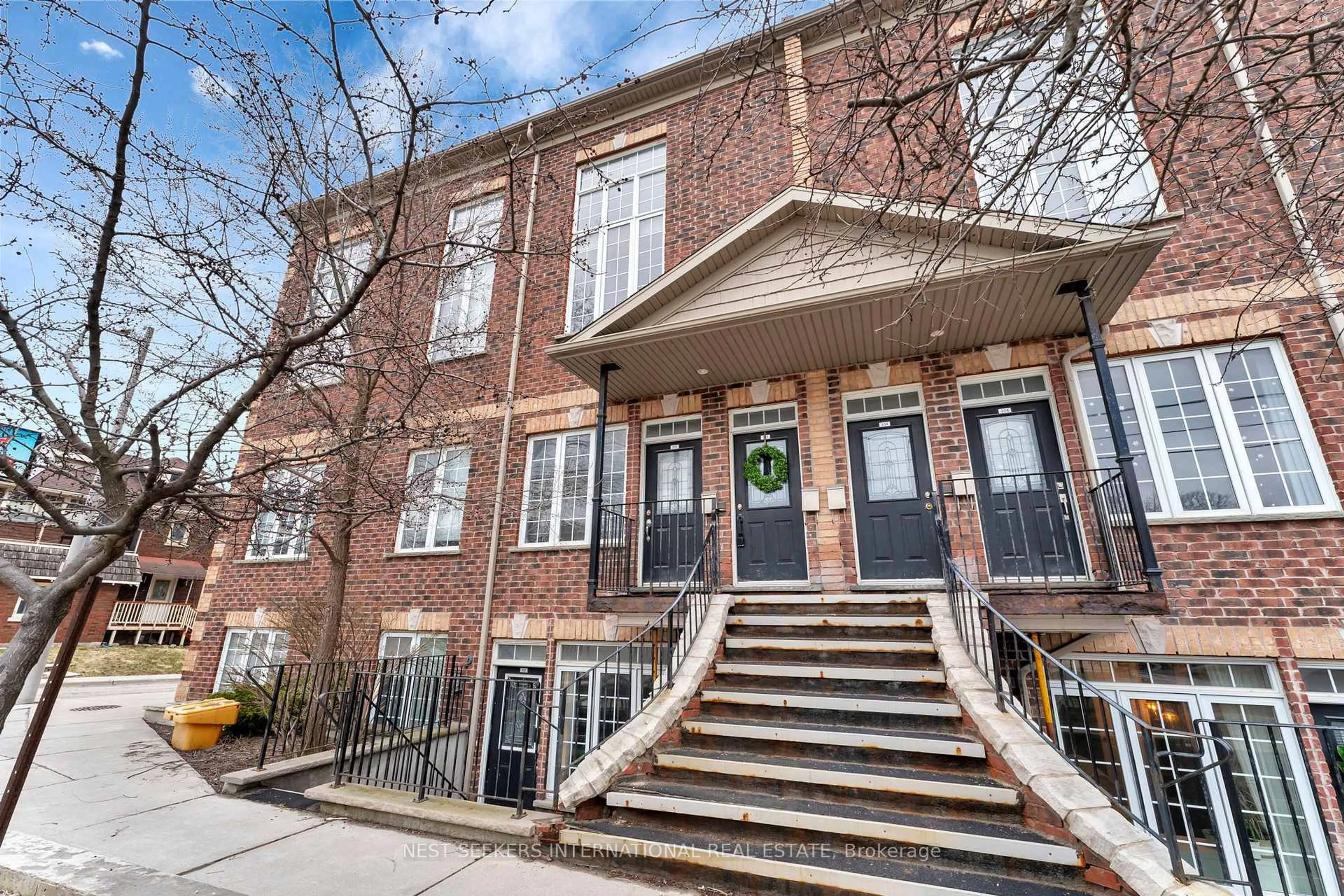 Home with brick exterior material, building for 555 King St #303, Kitchener Ontario N2G 2L9