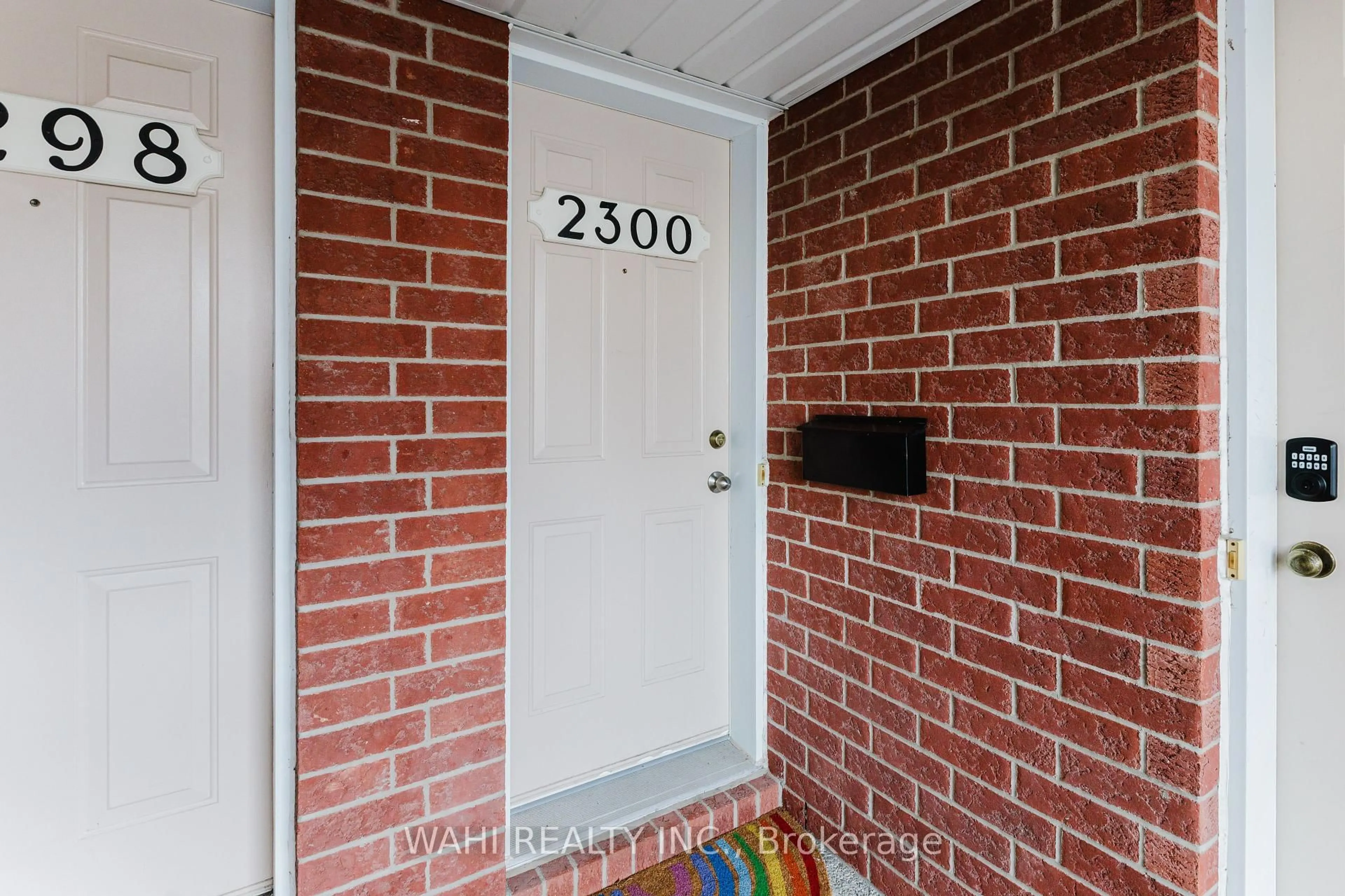 Indoor entryway for 2300 Bois Vert Pl #36, Ottawa Ontario K4A 4T8