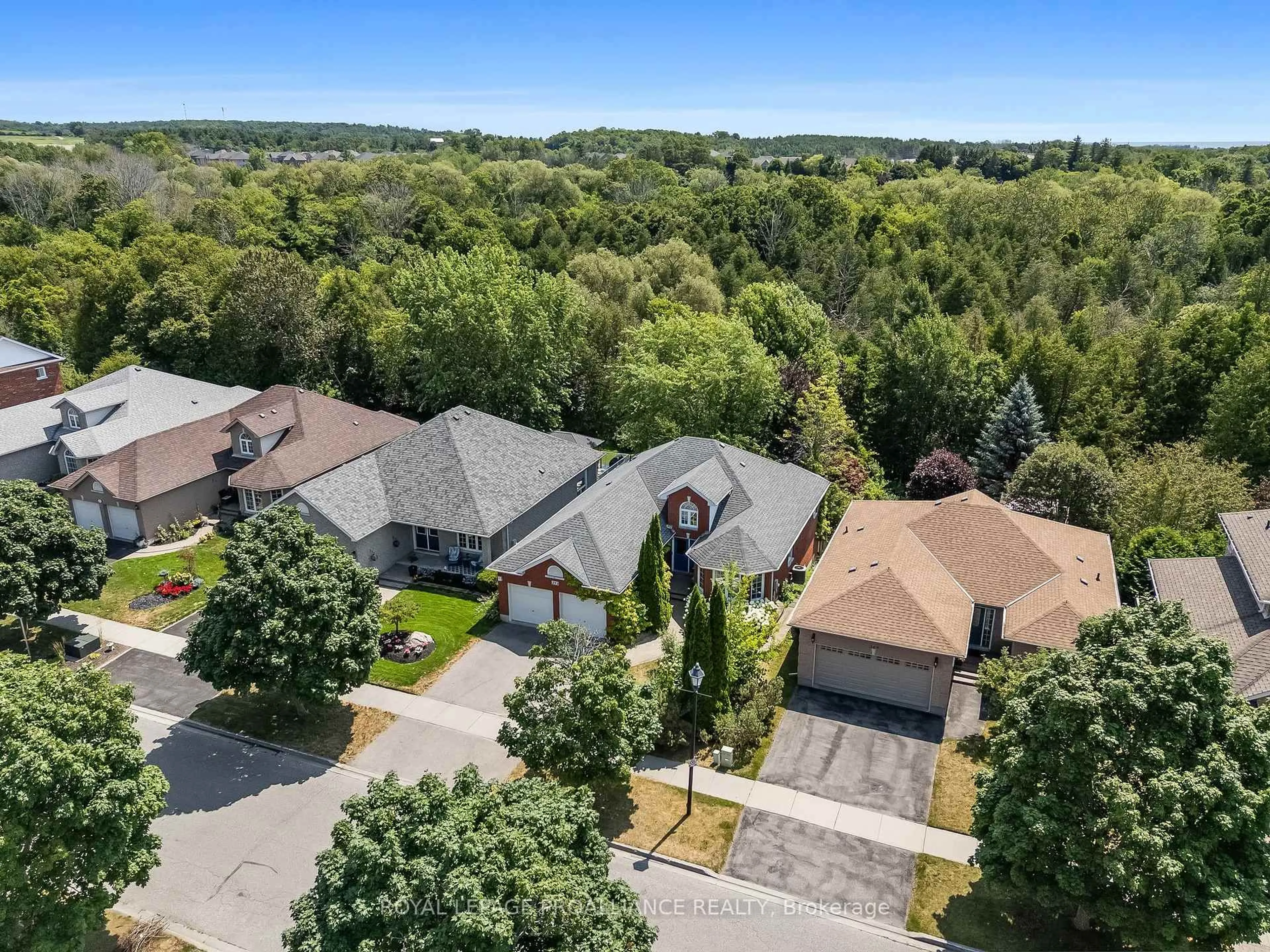 A pic from outside/outdoor area/front of a property/back of a property/a pic from drone, unknown for 273 Parkview Hills Dr, Cobourg Ontario K9A 5S3
