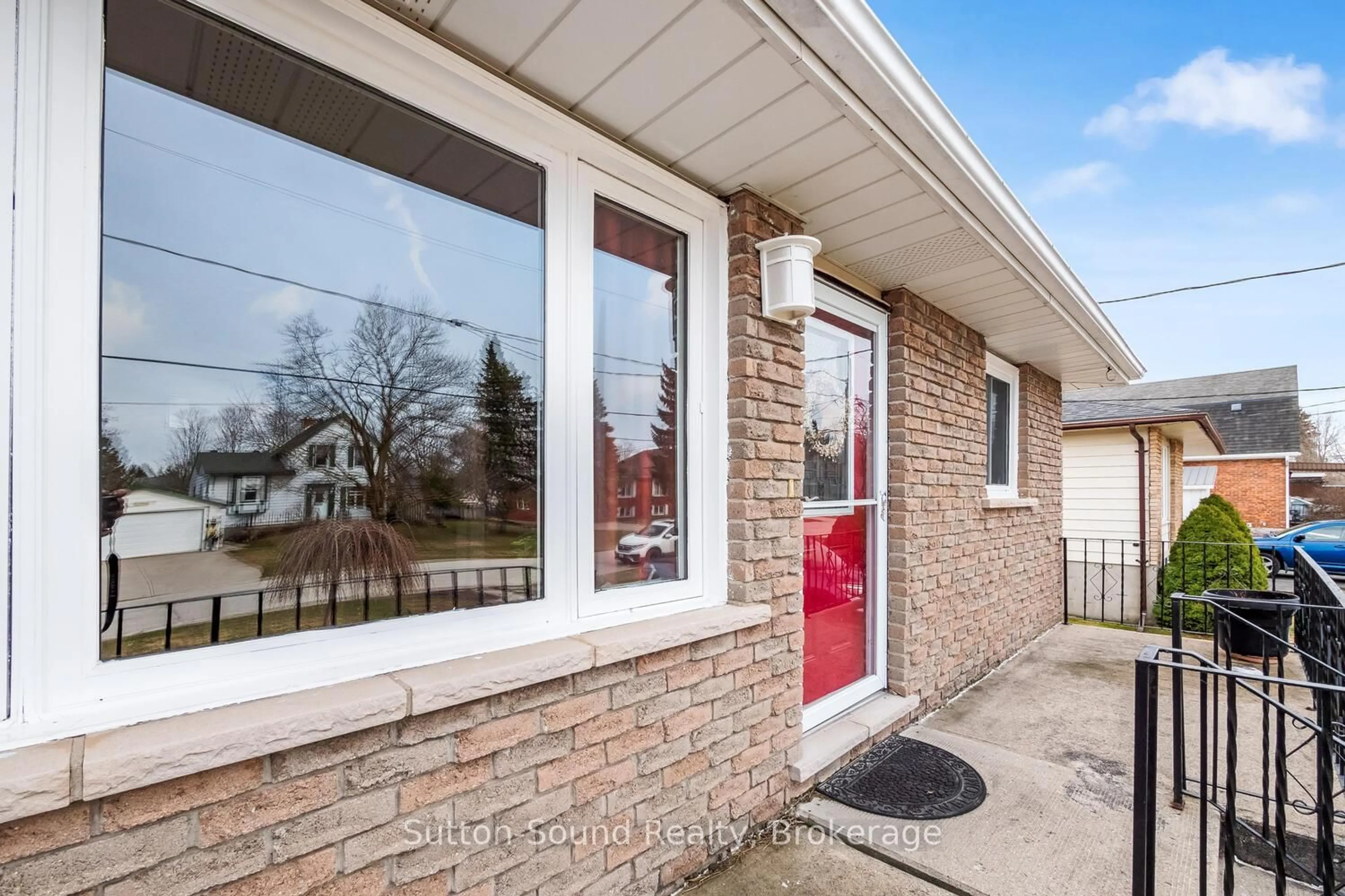 Home with brick exterior material, street for 2041 8th Ave, Owen Sound Ontario N4K 3C5