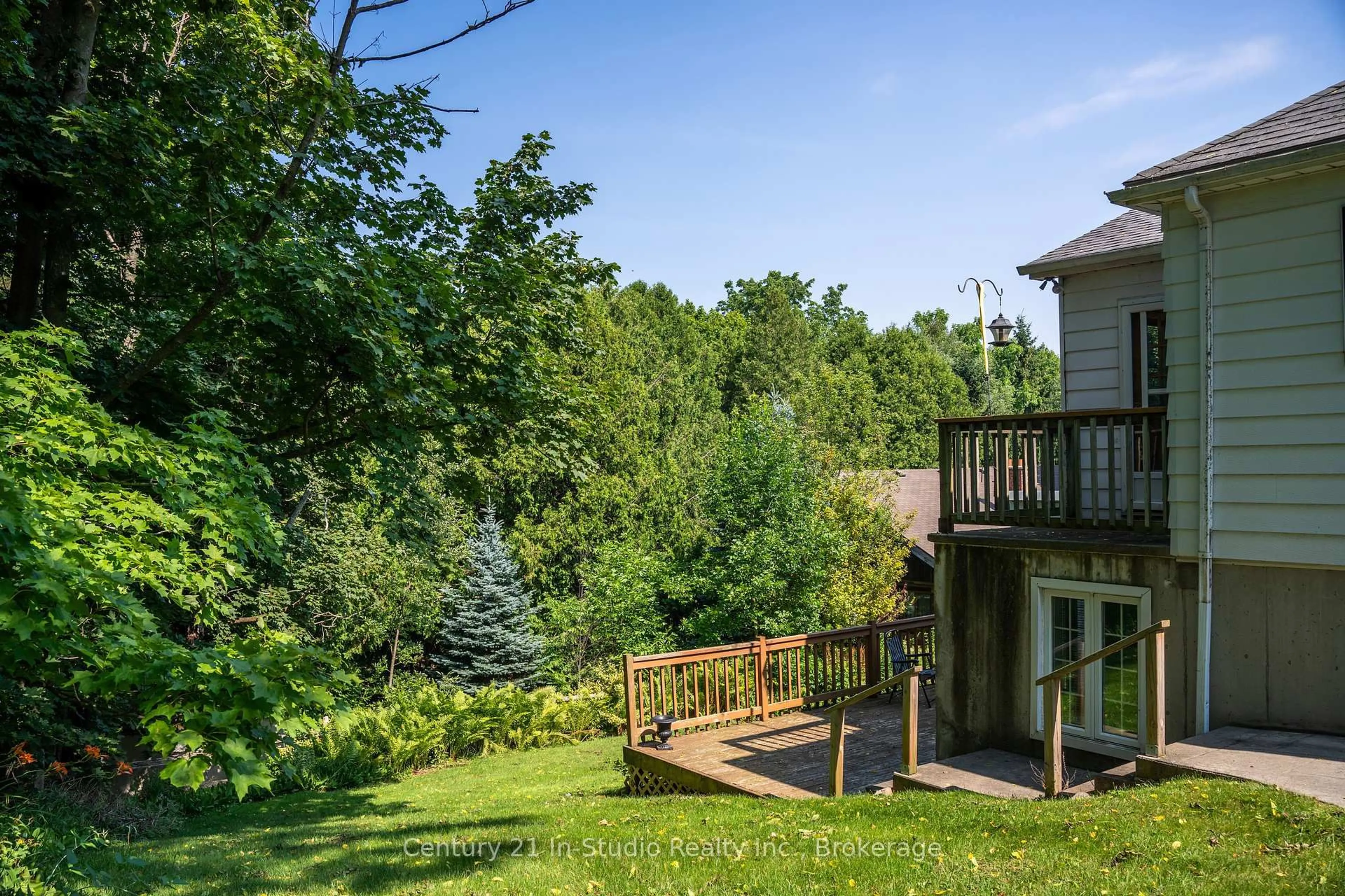 Patio, water/lake/river/ocean view for 130 Grey St, Saugeen Shores Ontario N0H 2L0