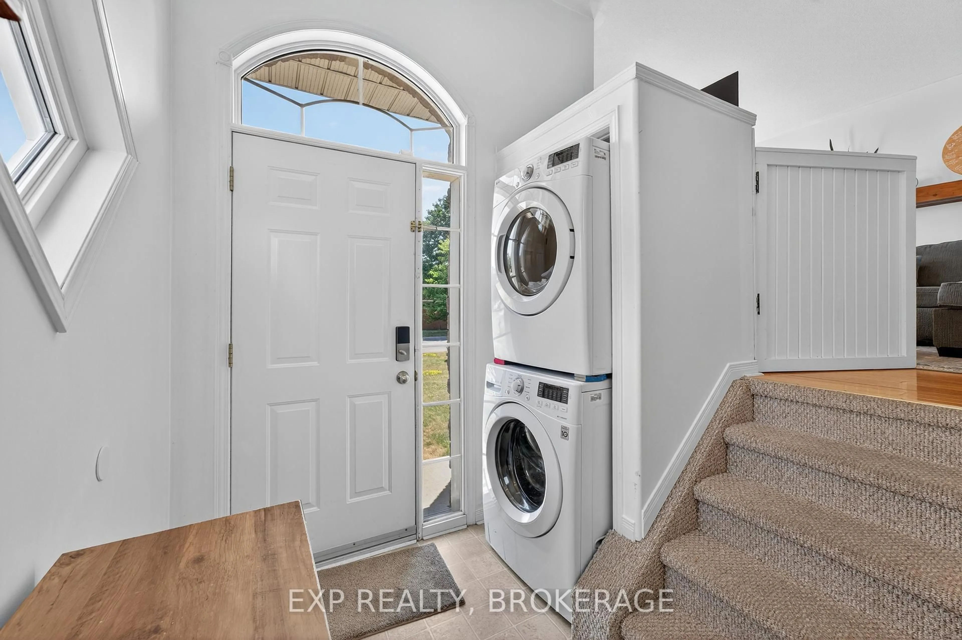 Laundry room for 790 PEACHWOOD St, Kingston Ontario K7P 3G6