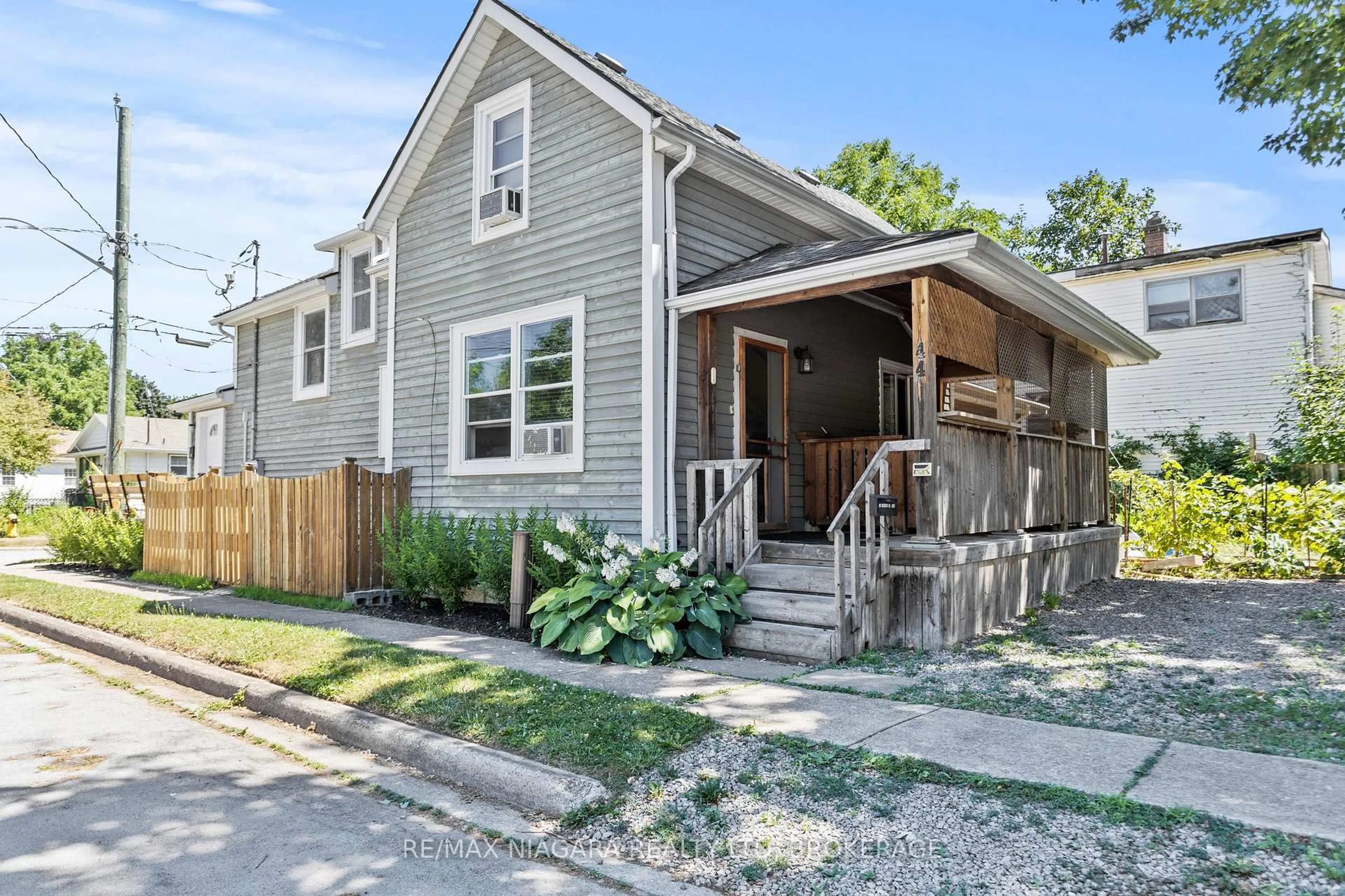Unknown for 44 Forsythe St, Fort Erie Ontario L2A 1X2