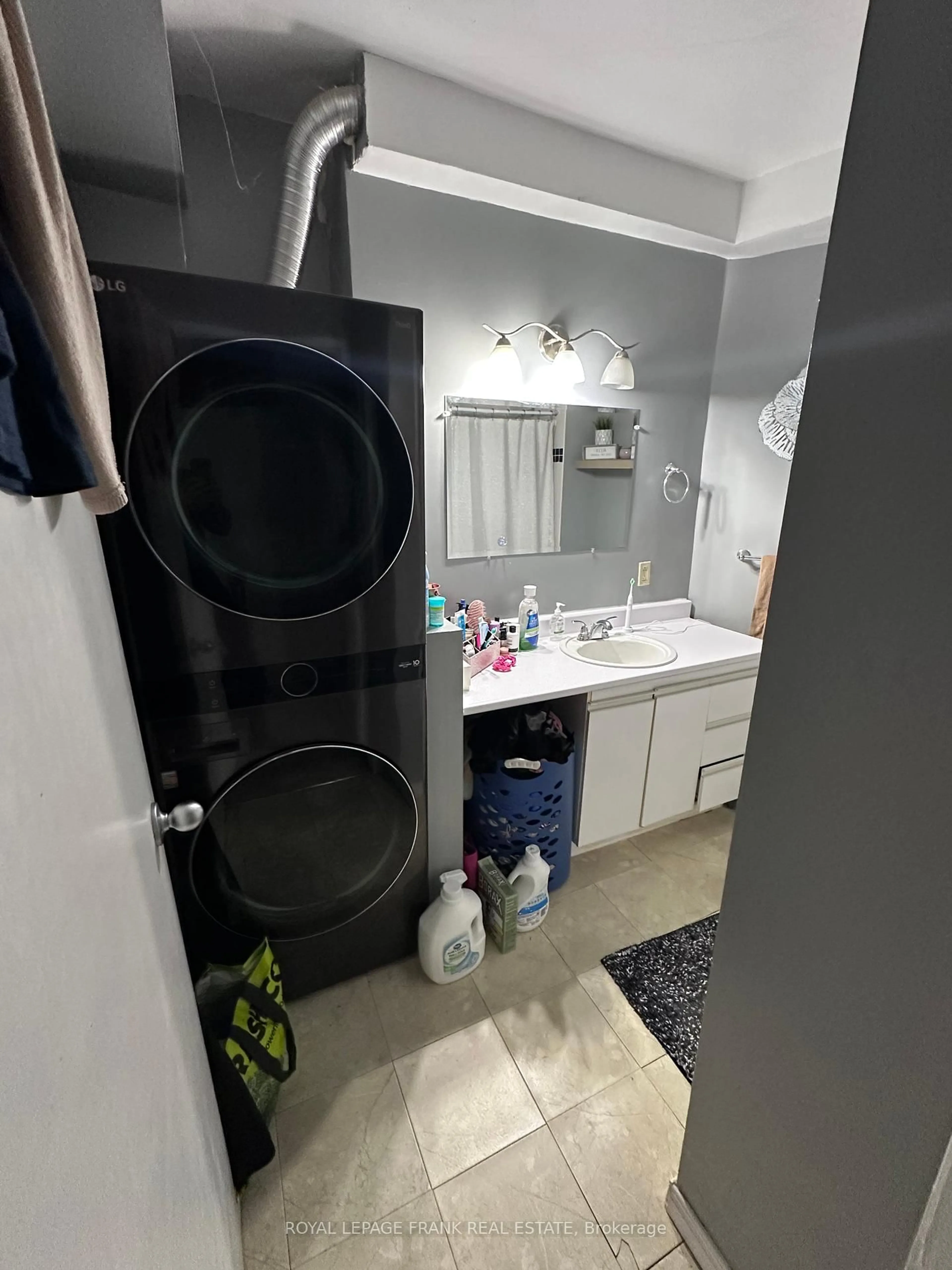 A pic of a room for 56 Hilliard St, Peterborough North Ontario K9H 5R4