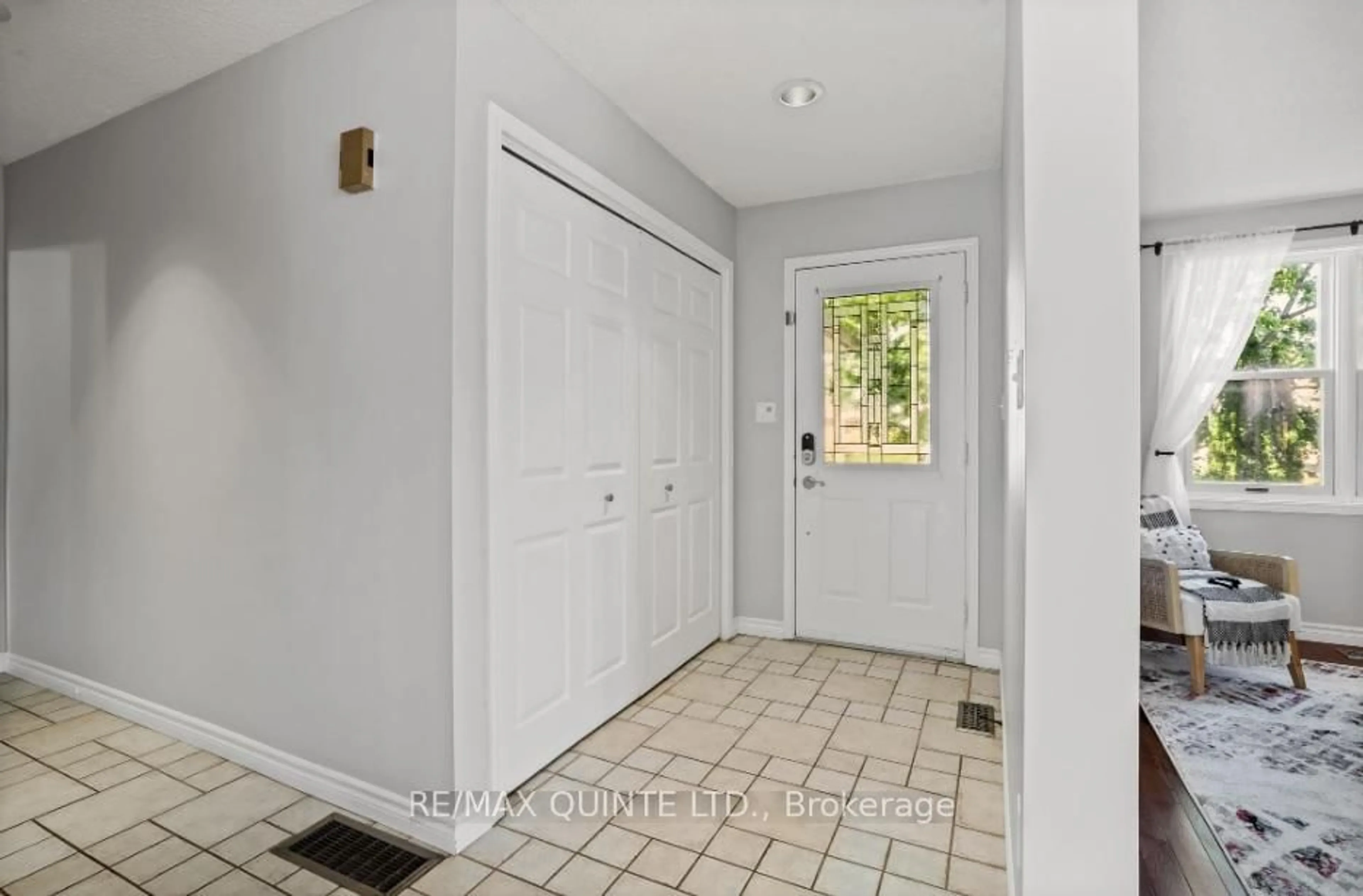 Indoor entryway for 34 Forchuk Cres, Quinte West Ontario K8V 3S4