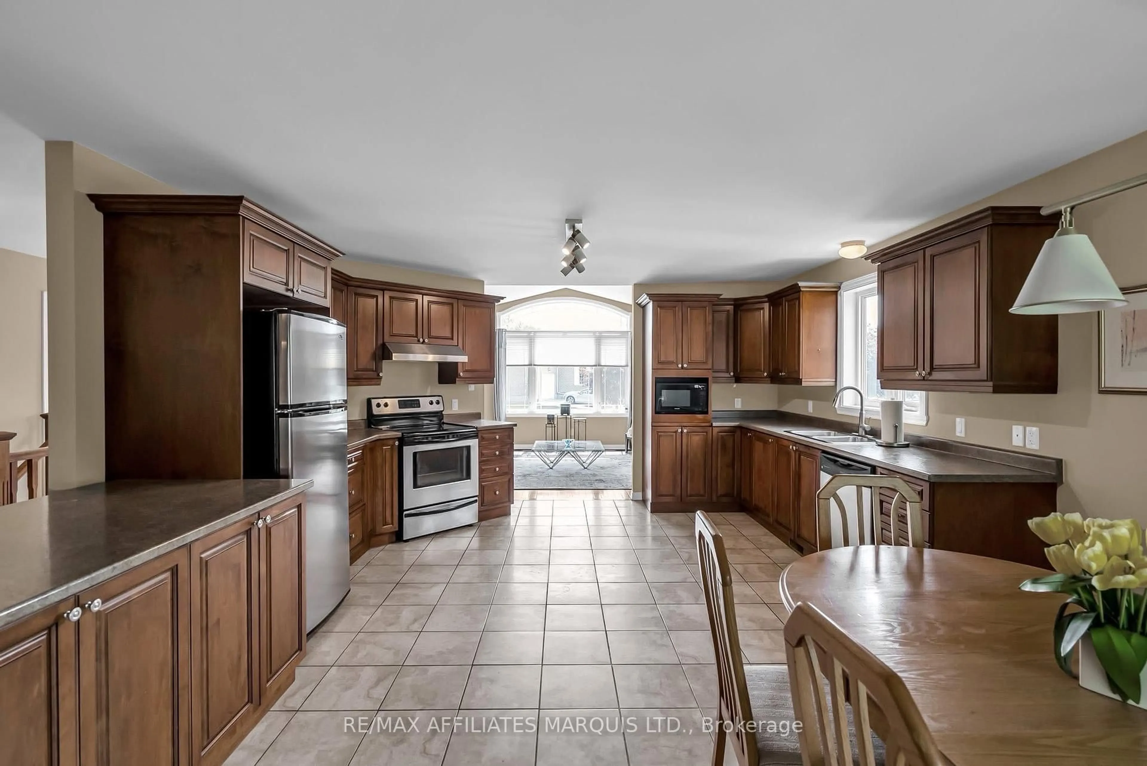 Open concept kitchen, ceramic/tile floor for 1282 Daprat Ave, Cornwall Ontario K6H 6N9