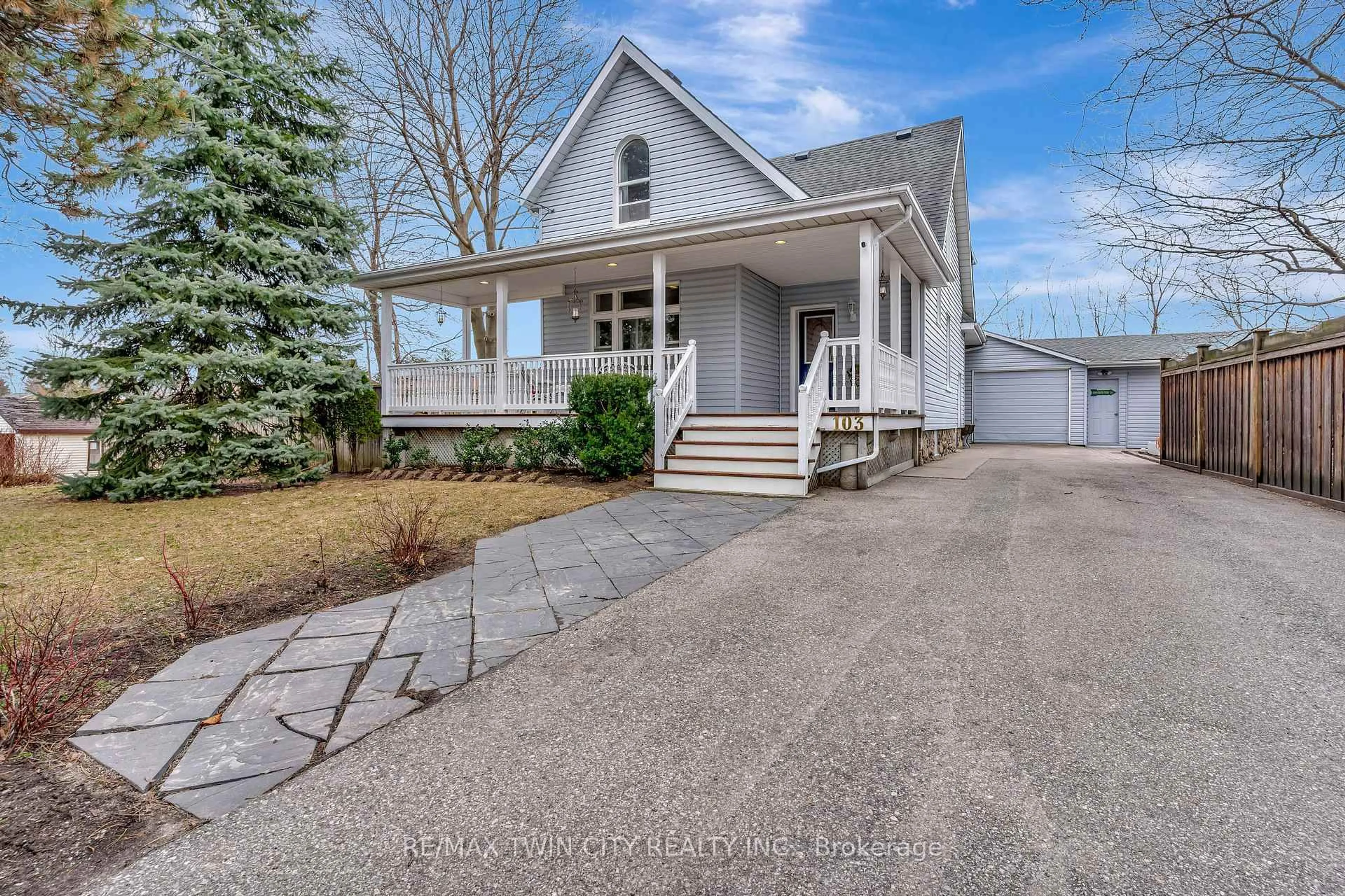 Home with vinyl exterior material, street for 103 Belleview Ave, Kitchener Ontario N2B 1G6
