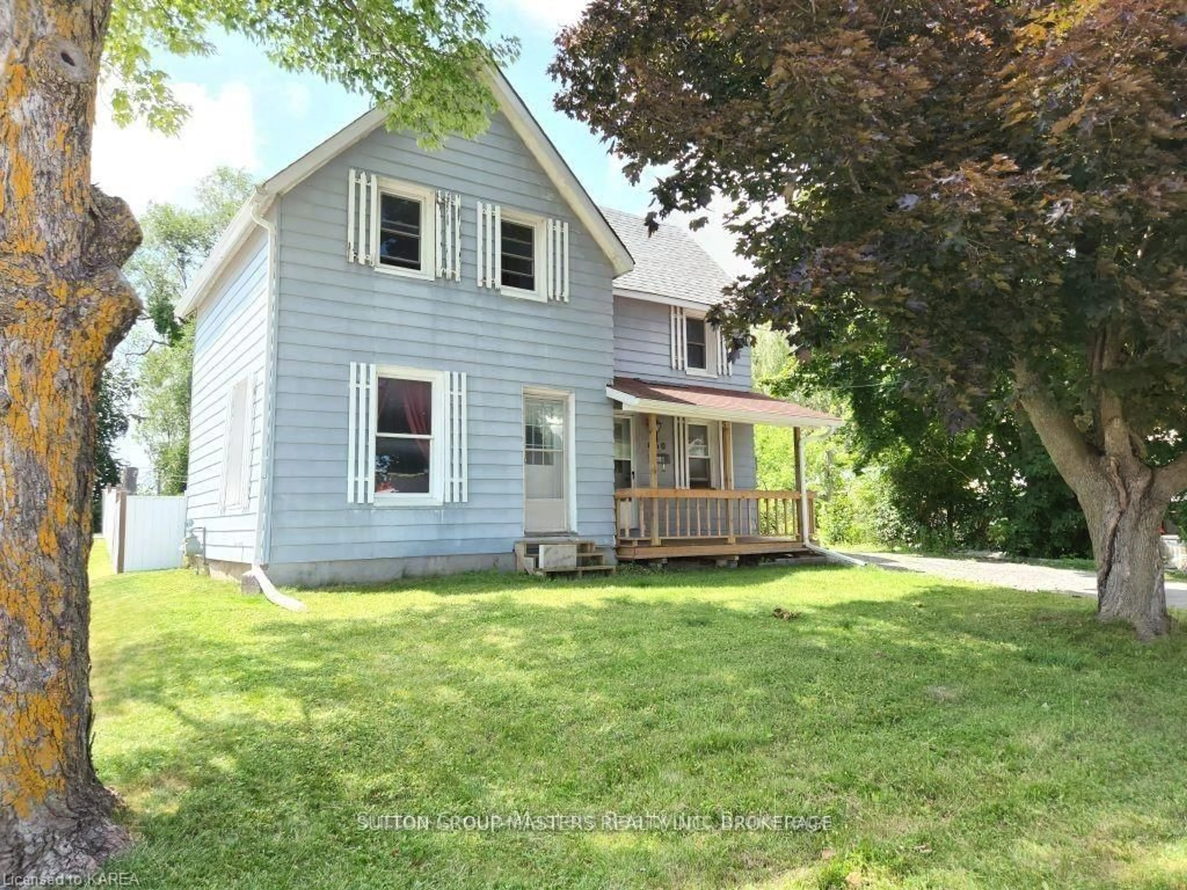 Unknown for 660 Stone St, Gananoque Ontario K7G 1Z3