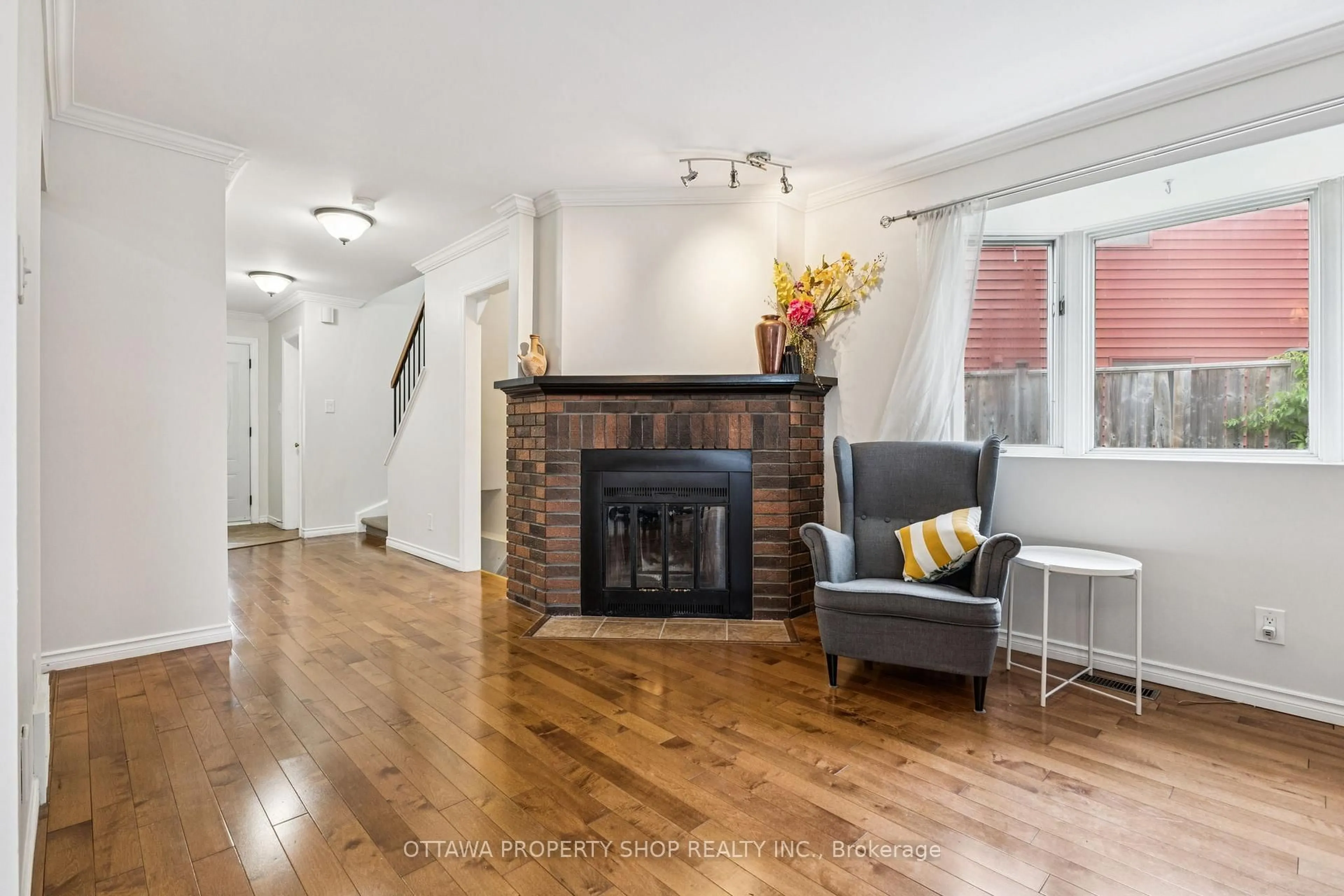 Living room with furniture, unknown for 67 Gentle Gate Cres, Ottawa Ontario K1T 1Z9