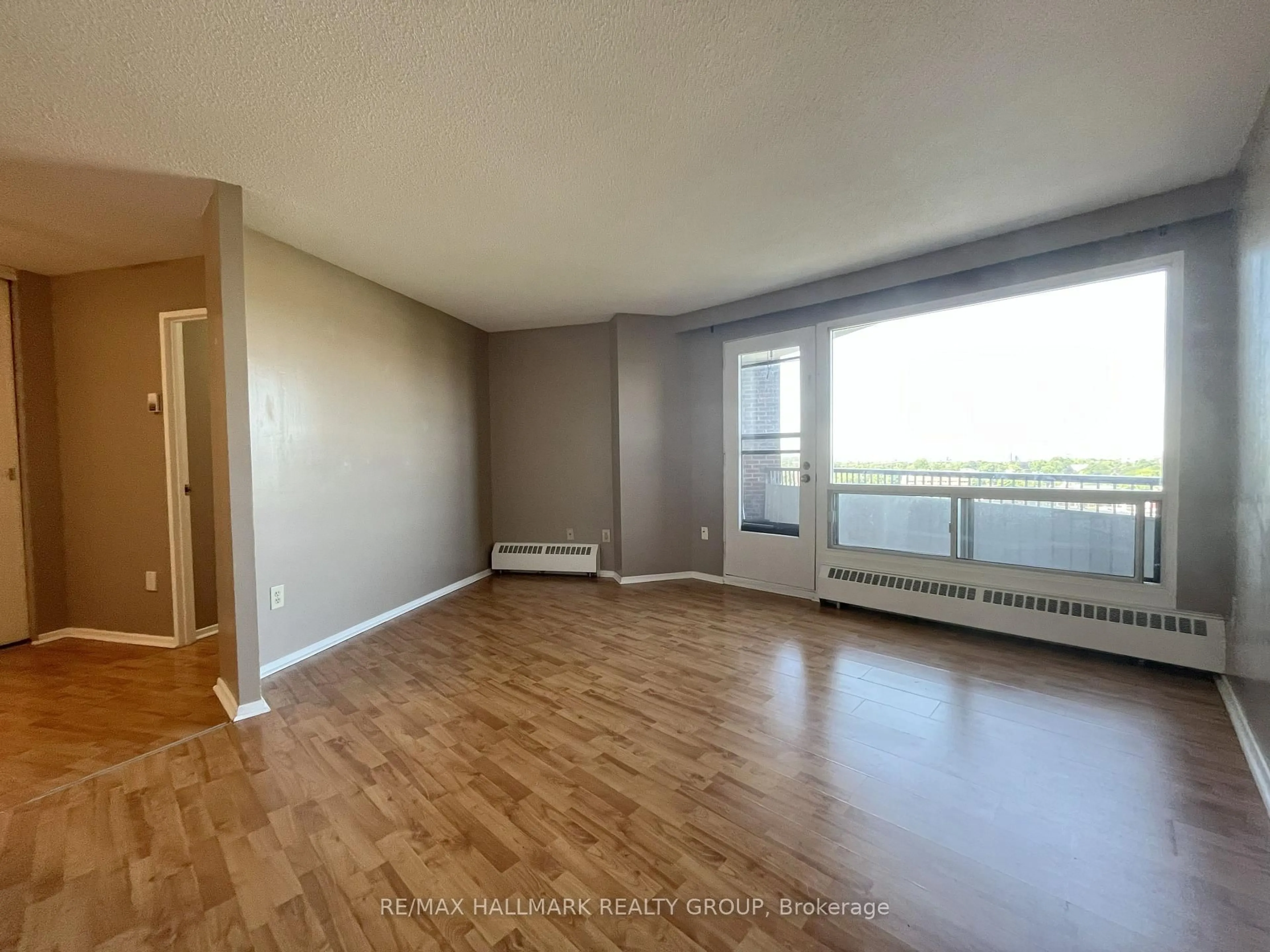 A pic of a room for 20 Chesterton Dr #1015, Ottawa Ontario K2E 6Z7