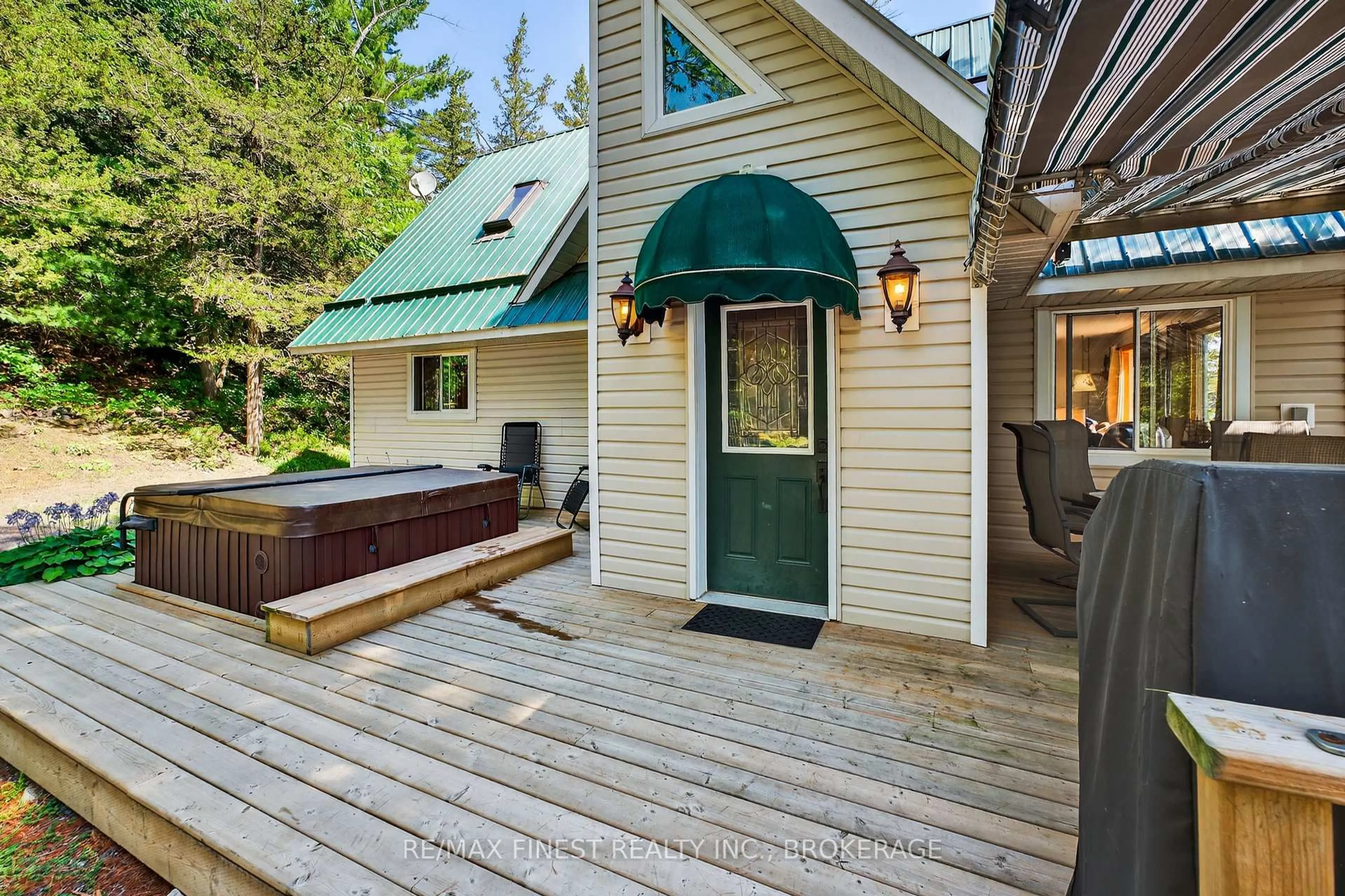 Unknown for 1076 Chester Lane, Hartington Ontario K0H 1W0