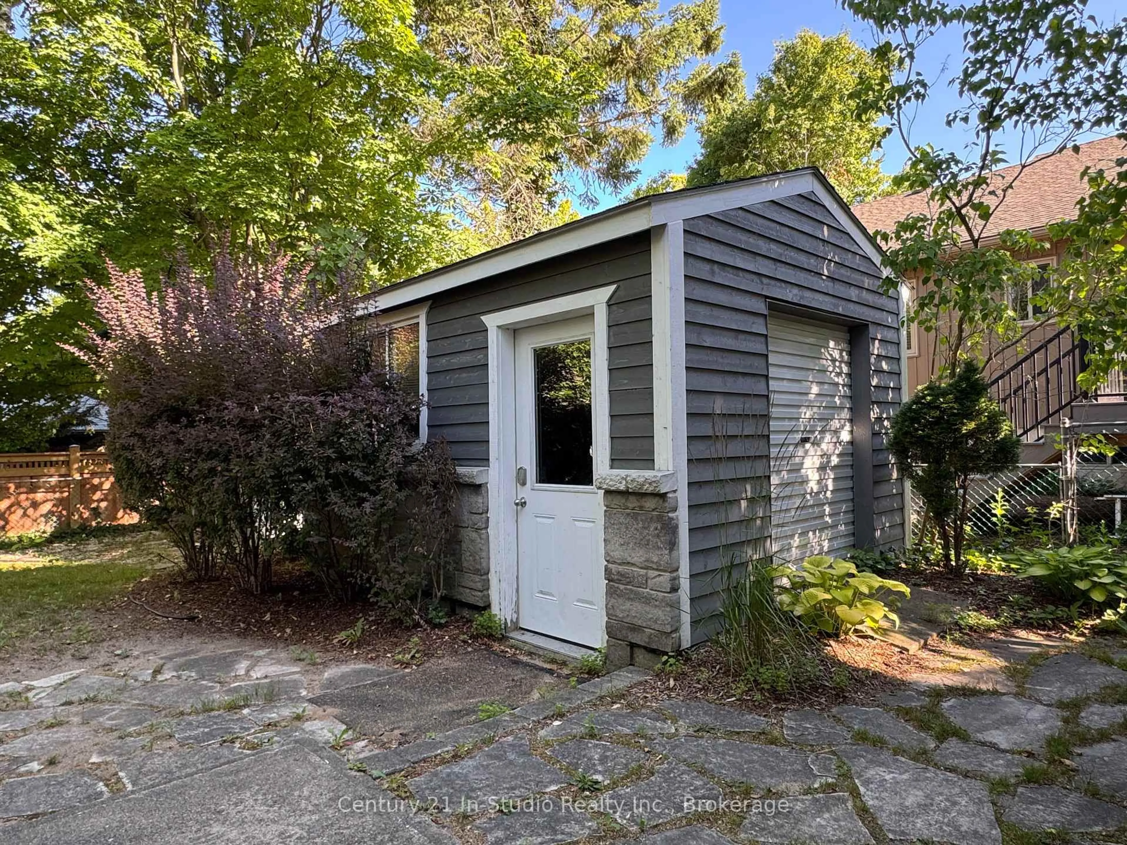 Shed for 550 McNabb St, Saugeen Shores Ontario N0H 2L0