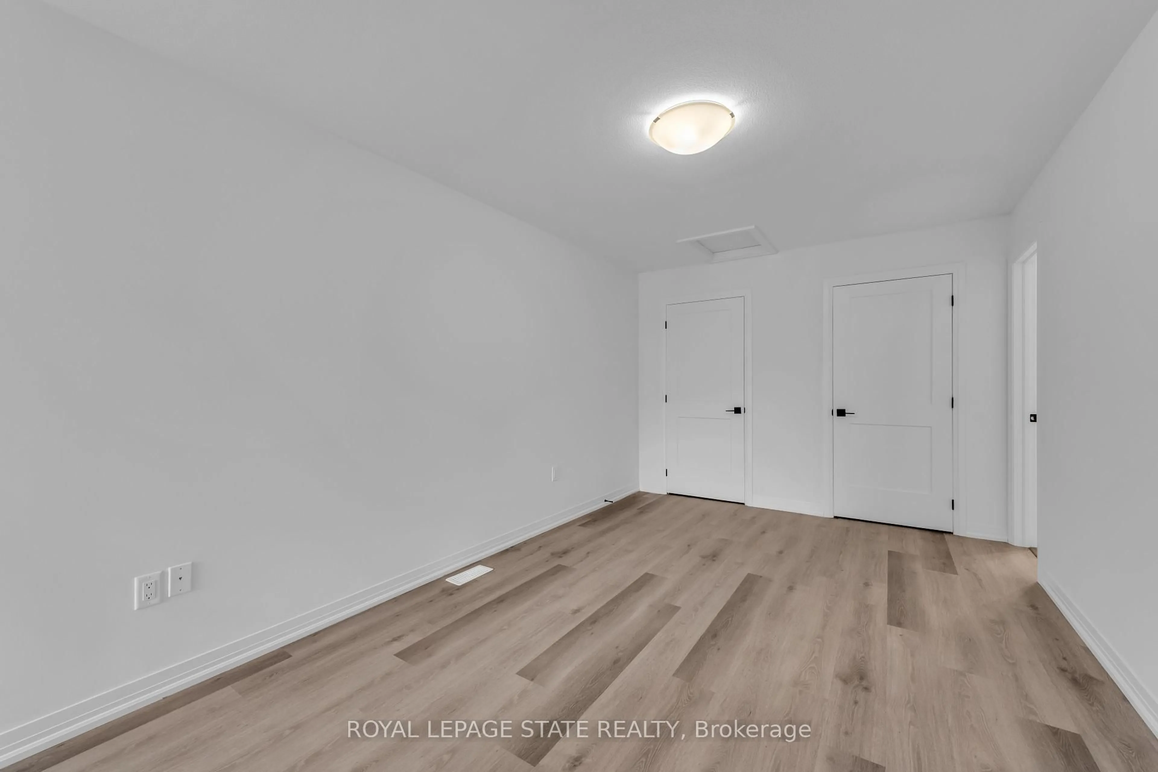 A pic of a room for 461 Blackburn Dr #90, Brantford Ontario N3T 0W9