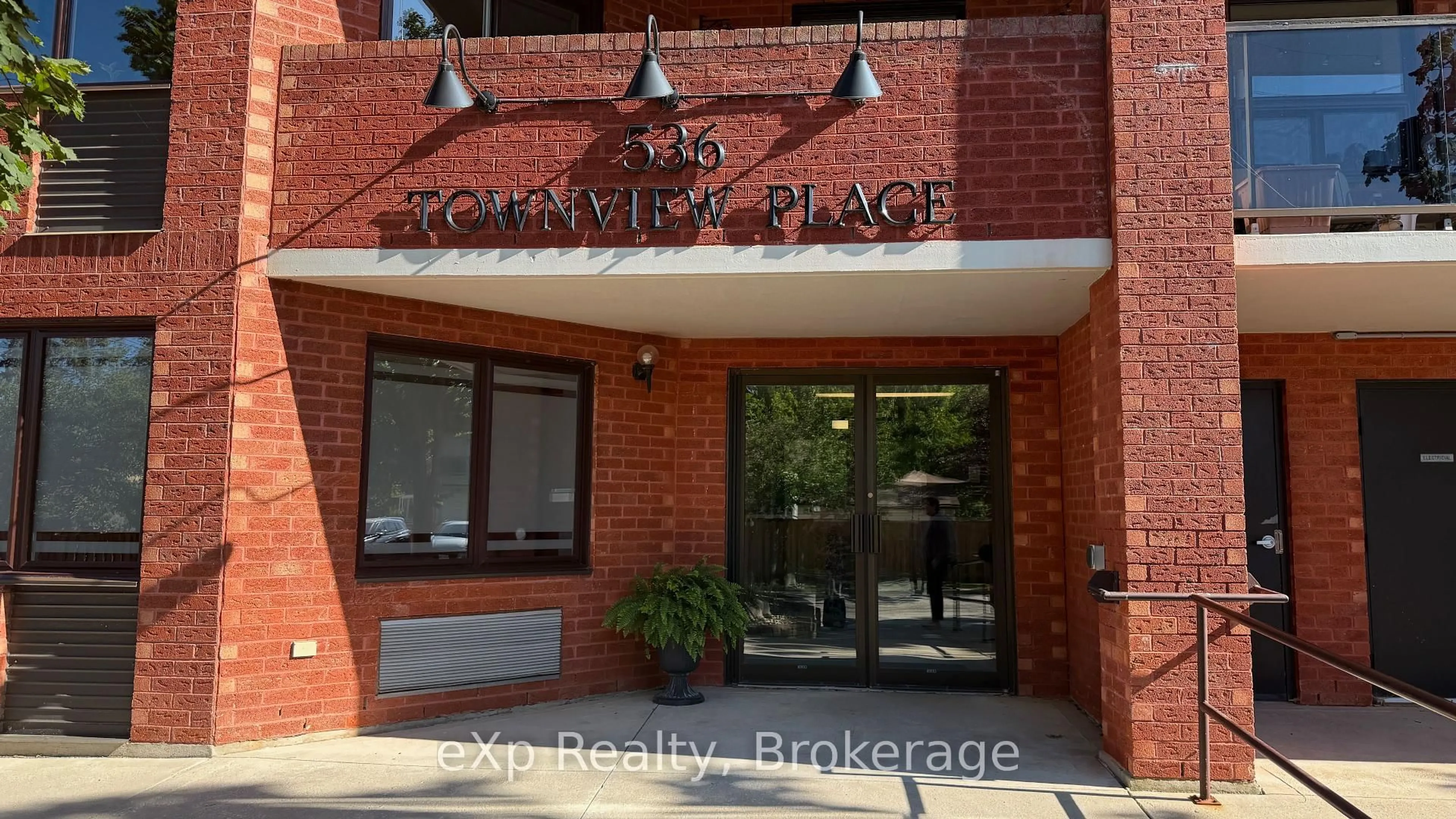 Unknown for 536 11th Ave #105, Hanover Ontario N4N 2S4