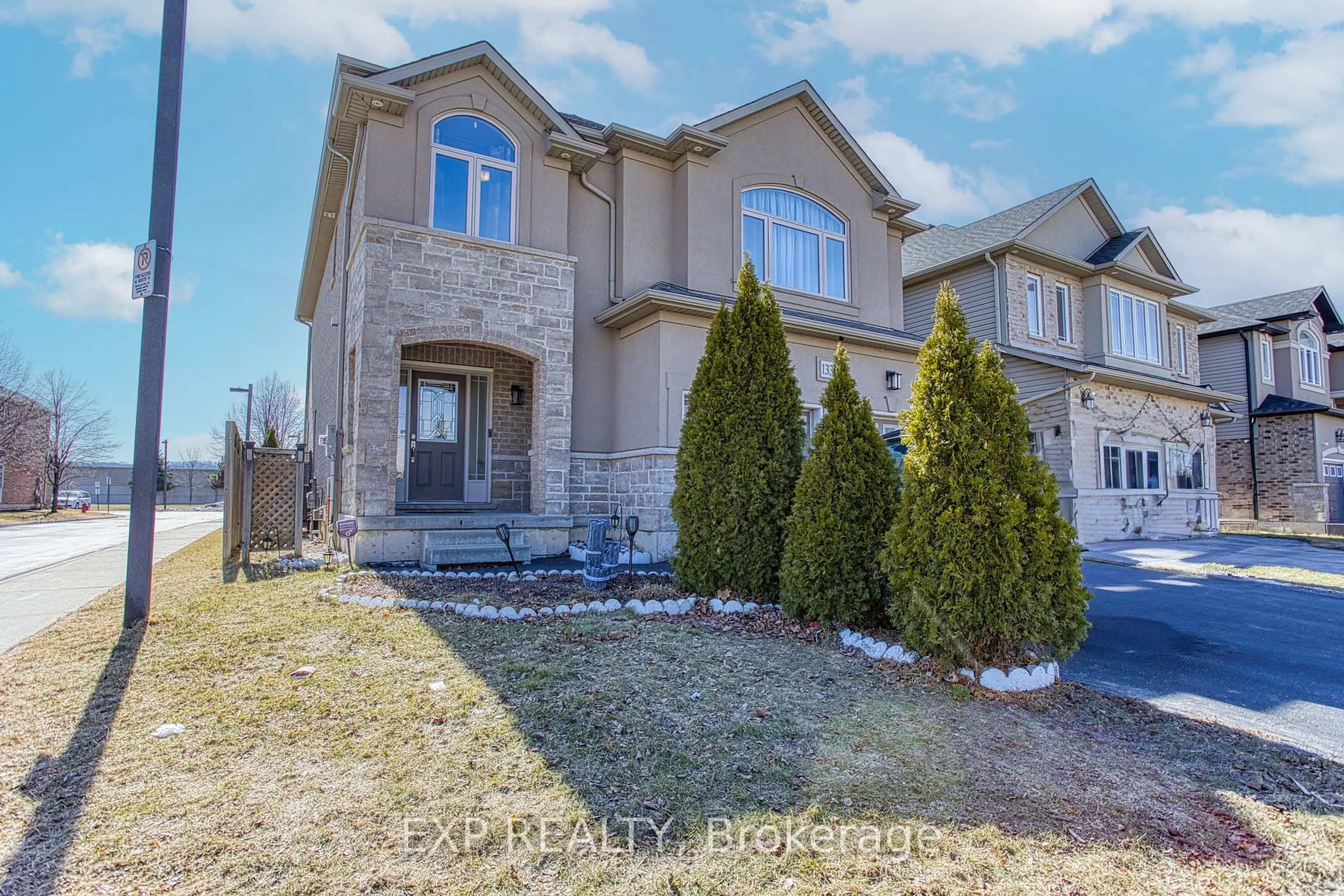 Unknown for 1332 Baseline Rd, Hamilton Ontario L8E 0E4