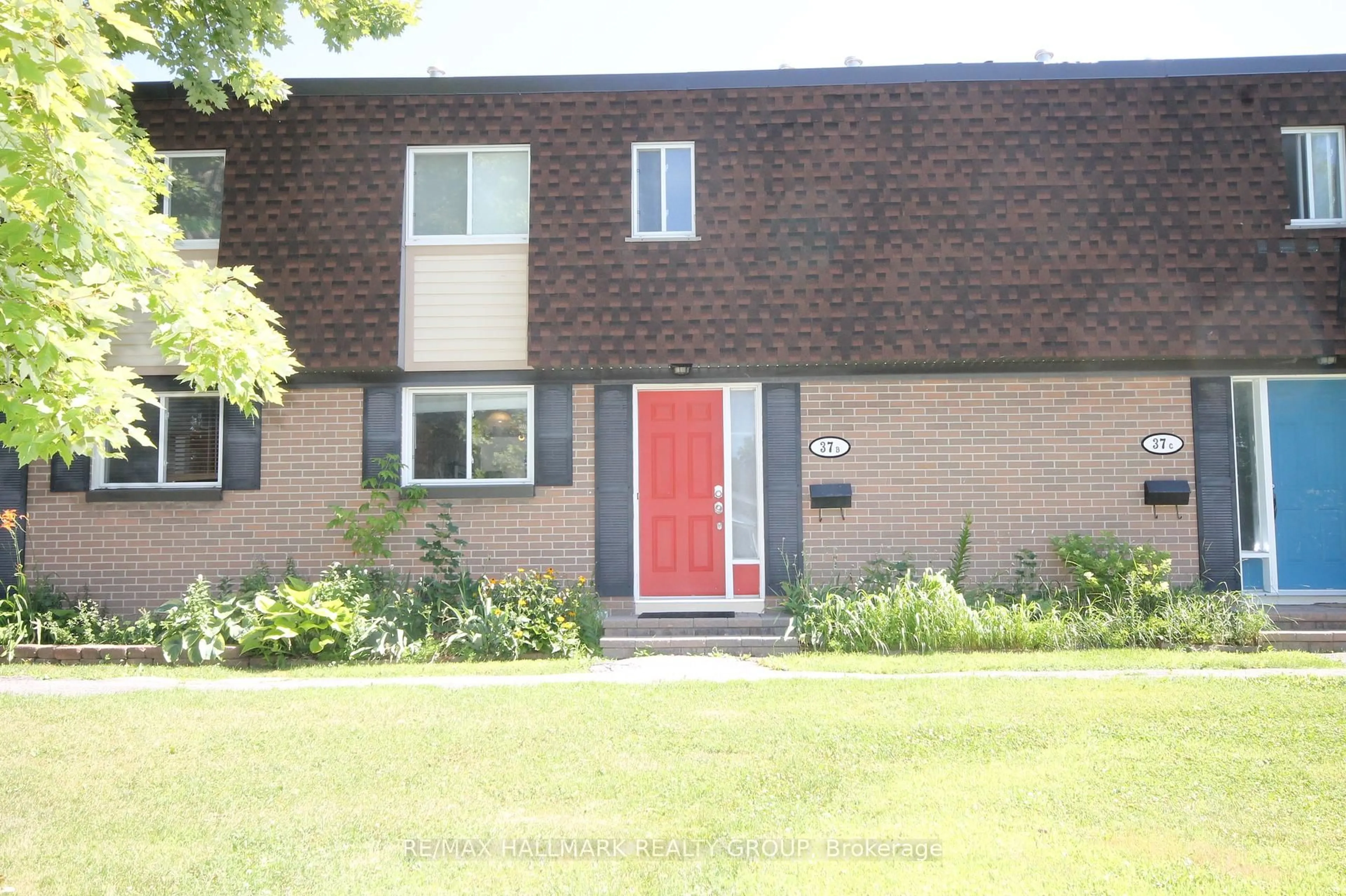 Home with brick exterior material, street for 37 B Glenridge Rd, Ottawa Ontario K2G 1G2