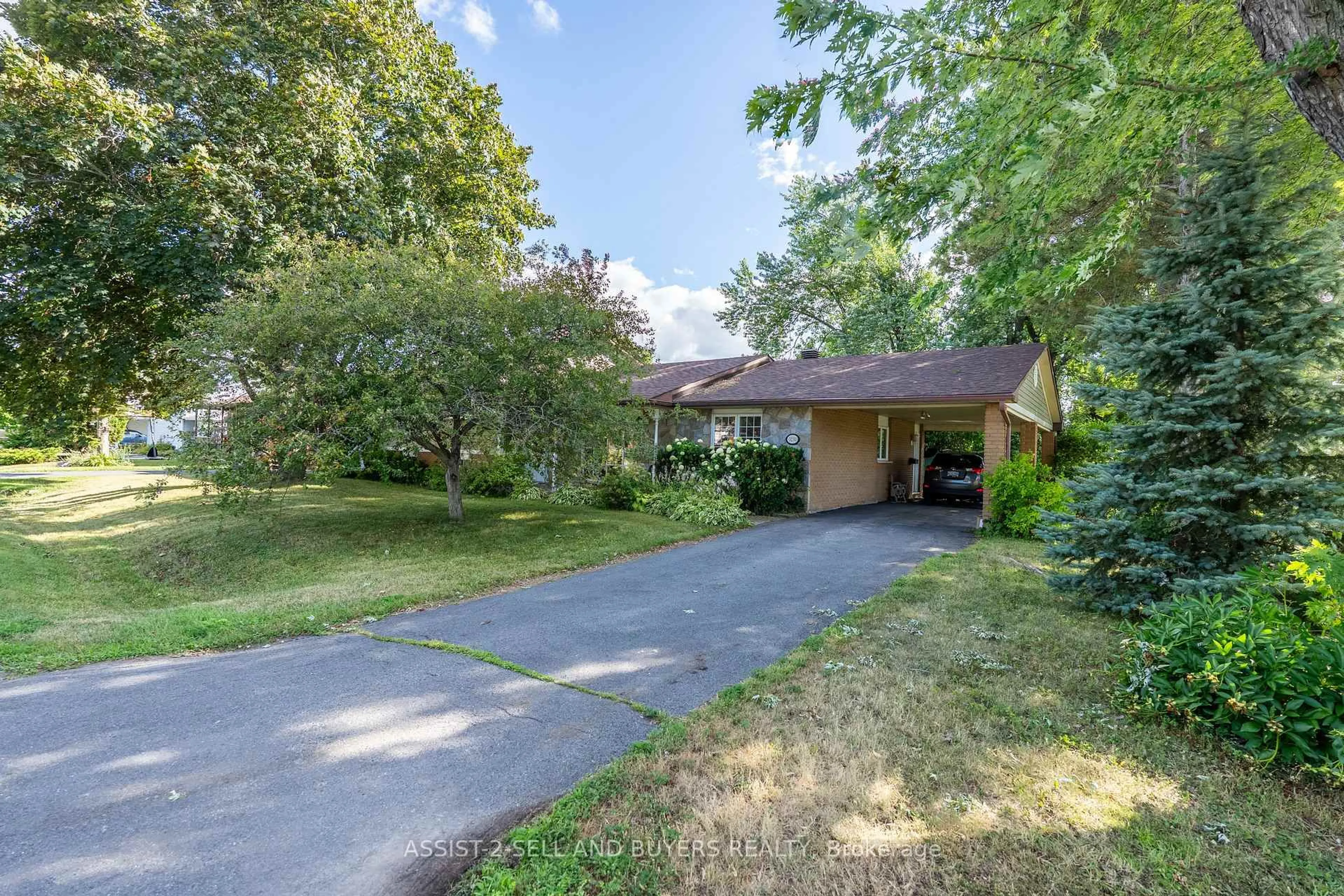Unknown for 3230 Cadeb Ave, Cornwall Ontario K6K 1H7
