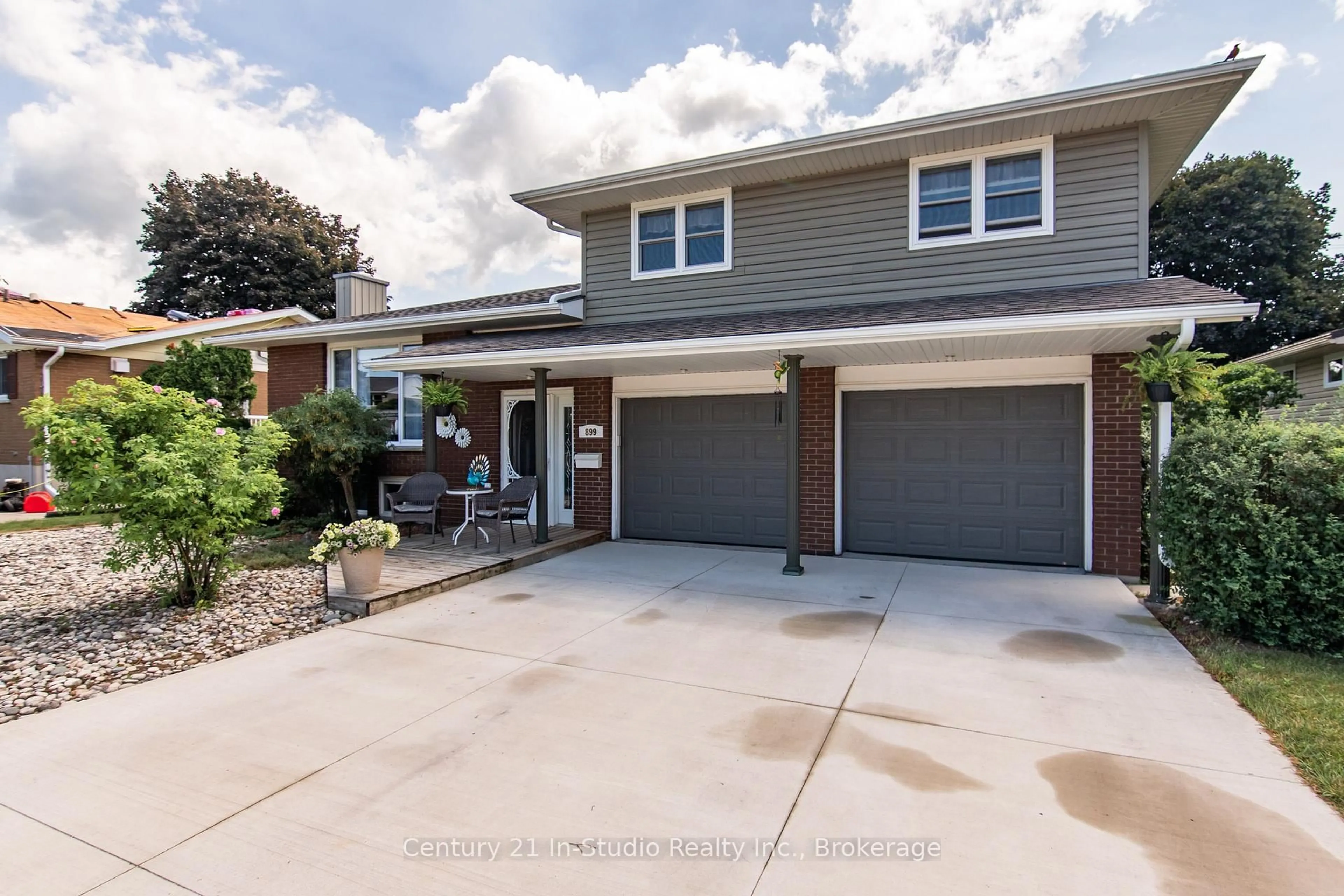 Unknown for 899 Wellington St, Saugeen Shores Ontario N0H 2C3