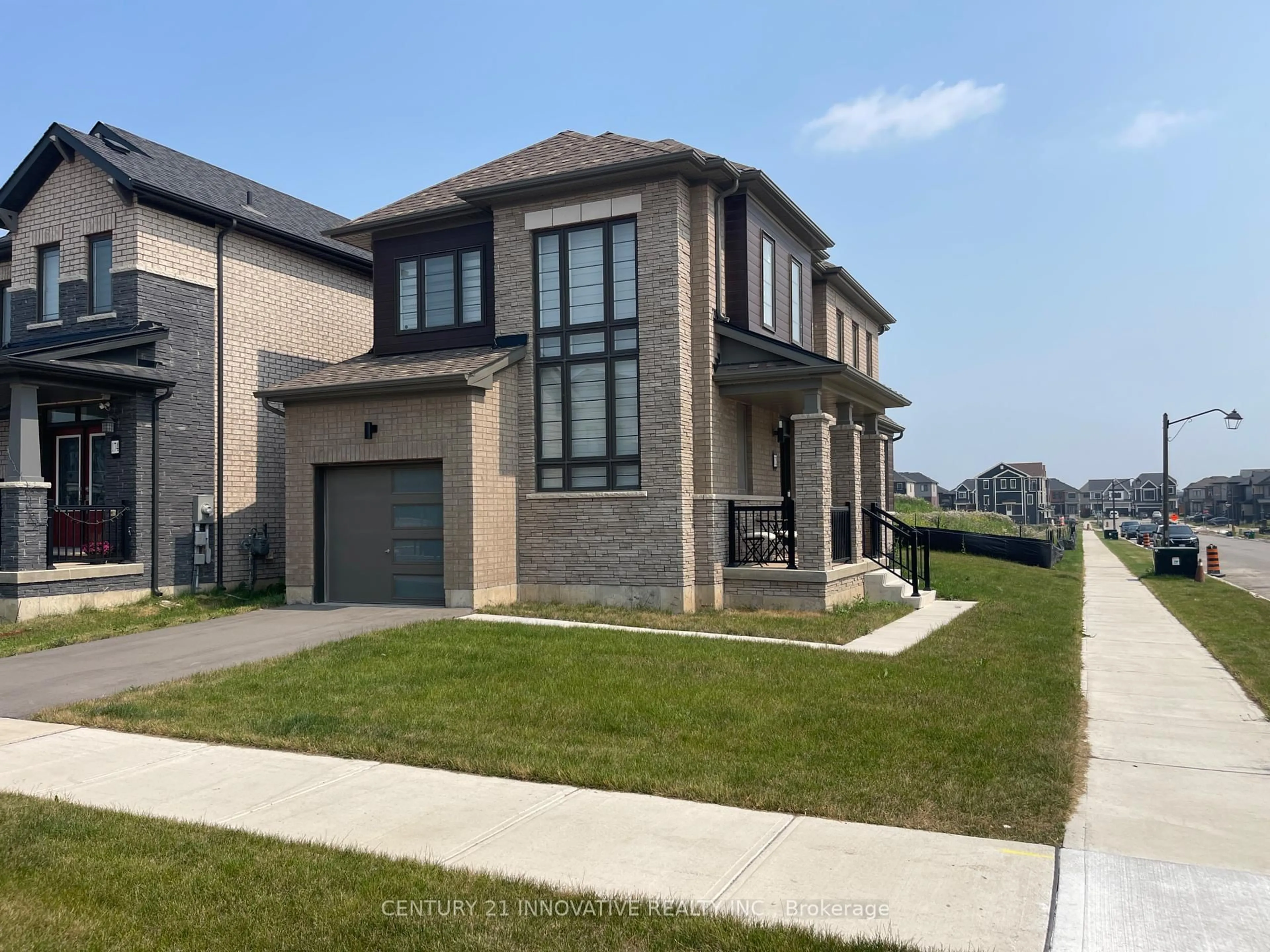 Home with brick exterior material, street for 172 Wilmot Rd, Brantford Ontario N3T 0W7