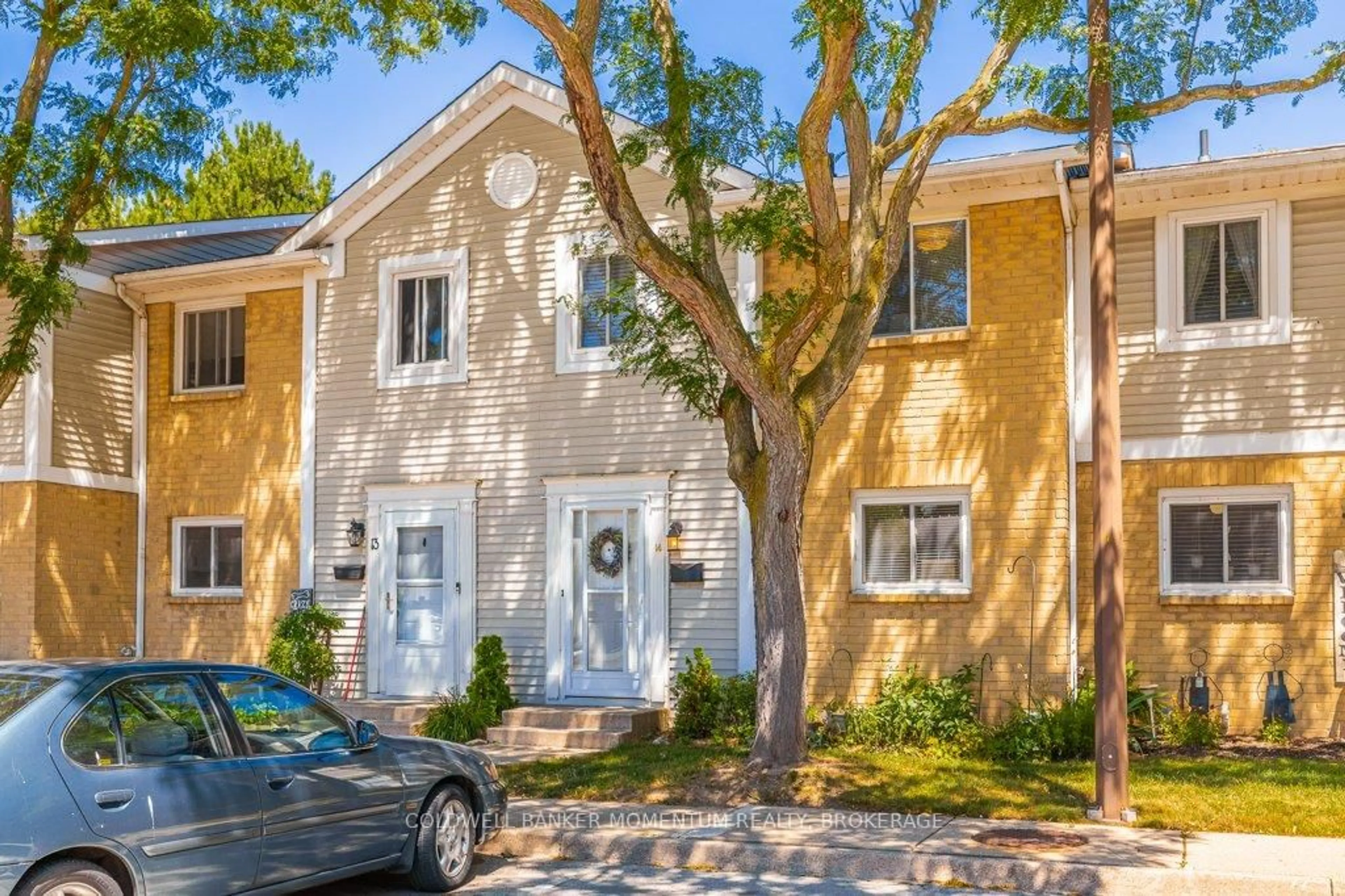 Home with brick exterior material, street for 38 Elma St #14, St. Catharines Ontario L2N 6Z3