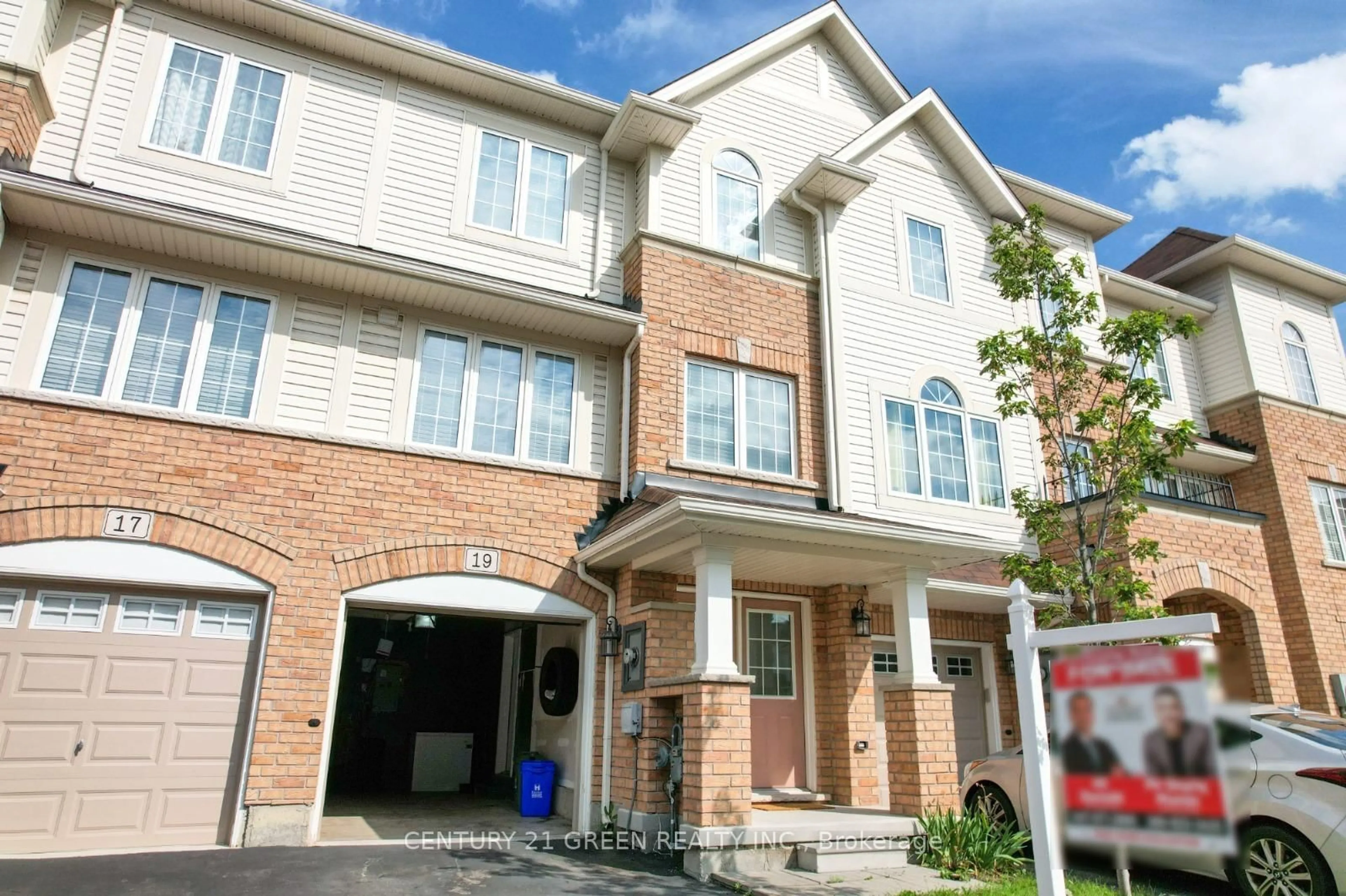 Home with brick exterior material, unknown for 19 England Terr, Hamilton Ontario L8J 2V7