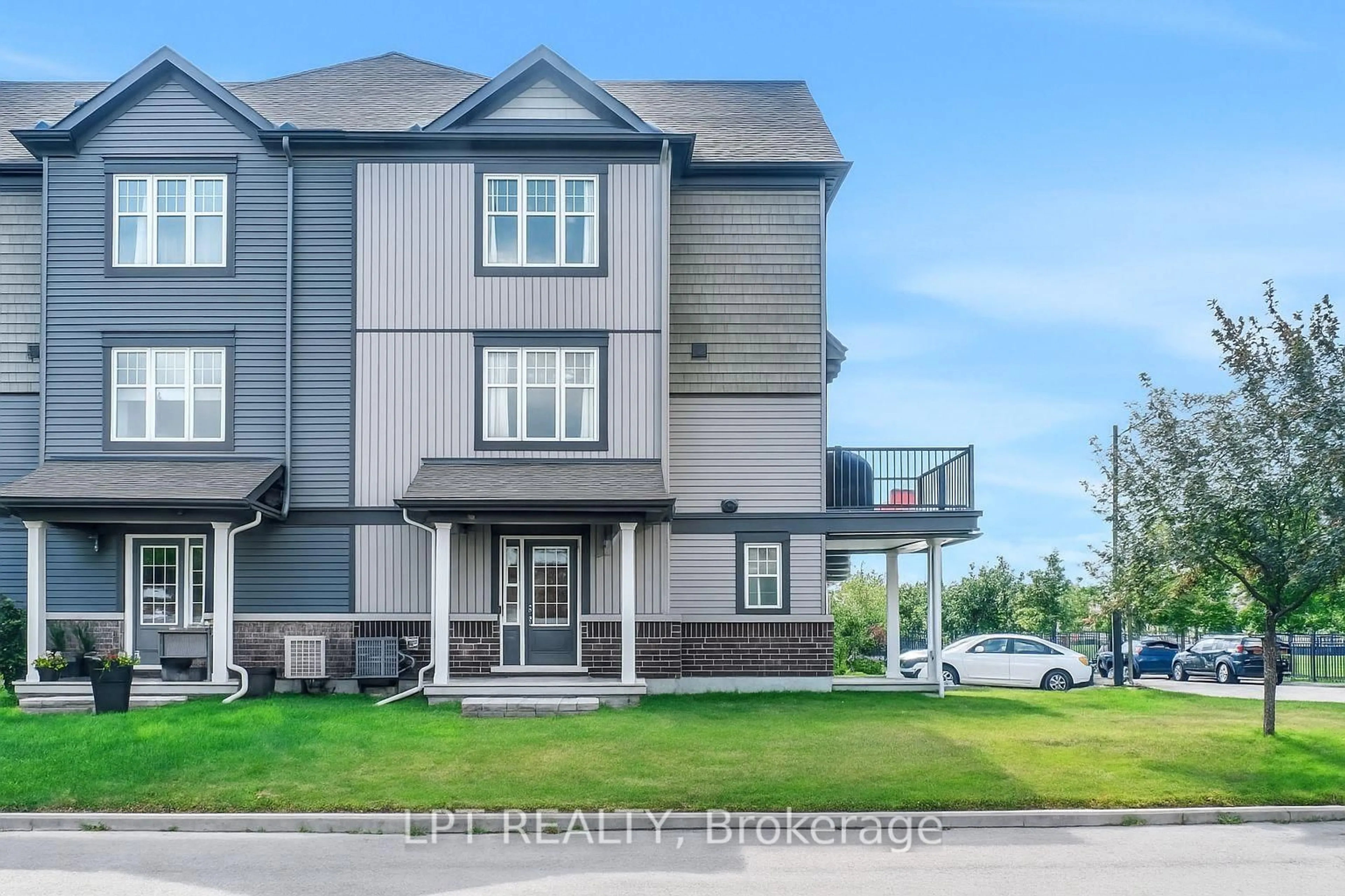 Home with vinyl exterior material, unknown for 201 Yellowcress Way, Ottawa Ontario K4A 1C3