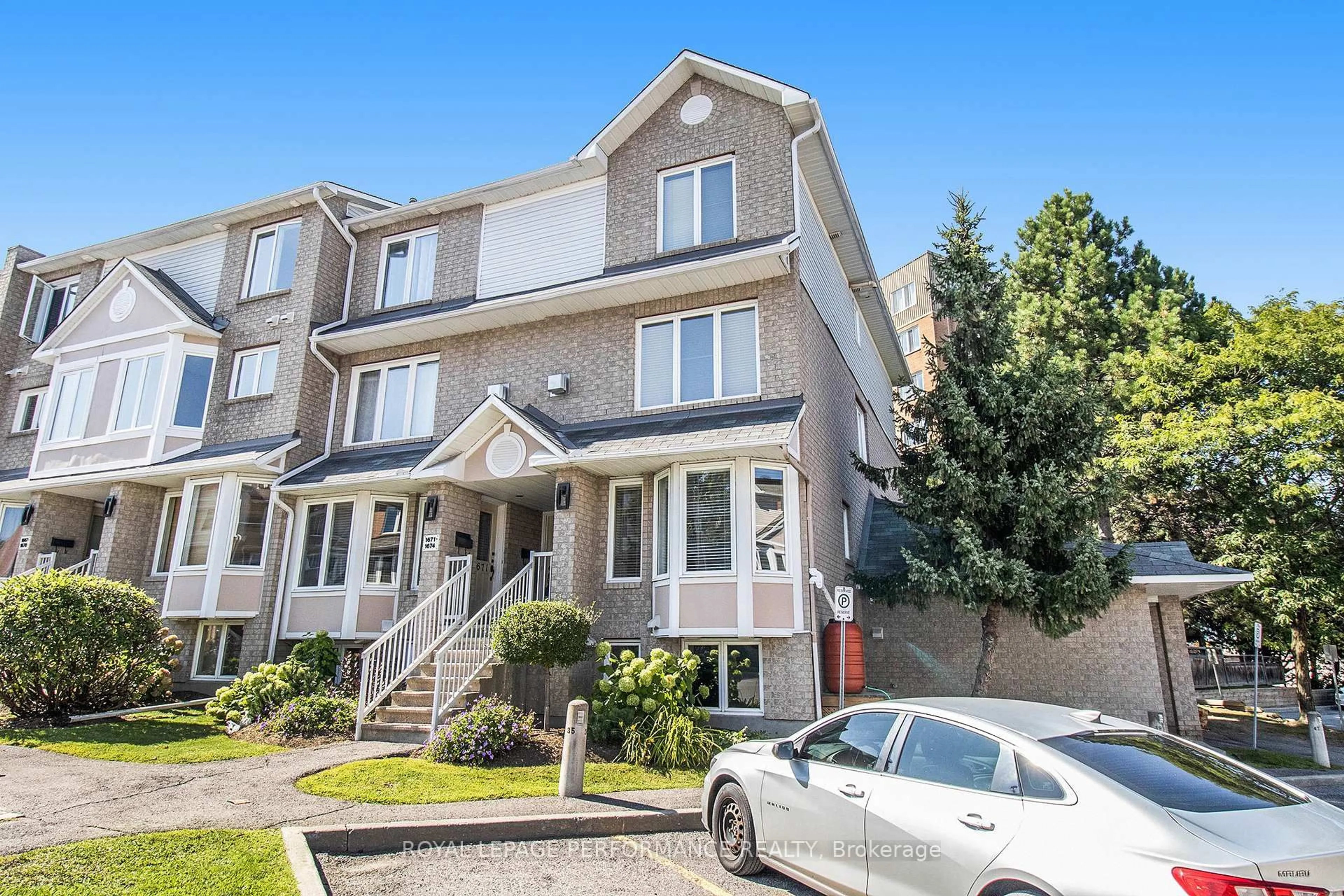 Unknown for 1673 LOCKSLEY Lane, Ottawa Ontario K1J 1B6