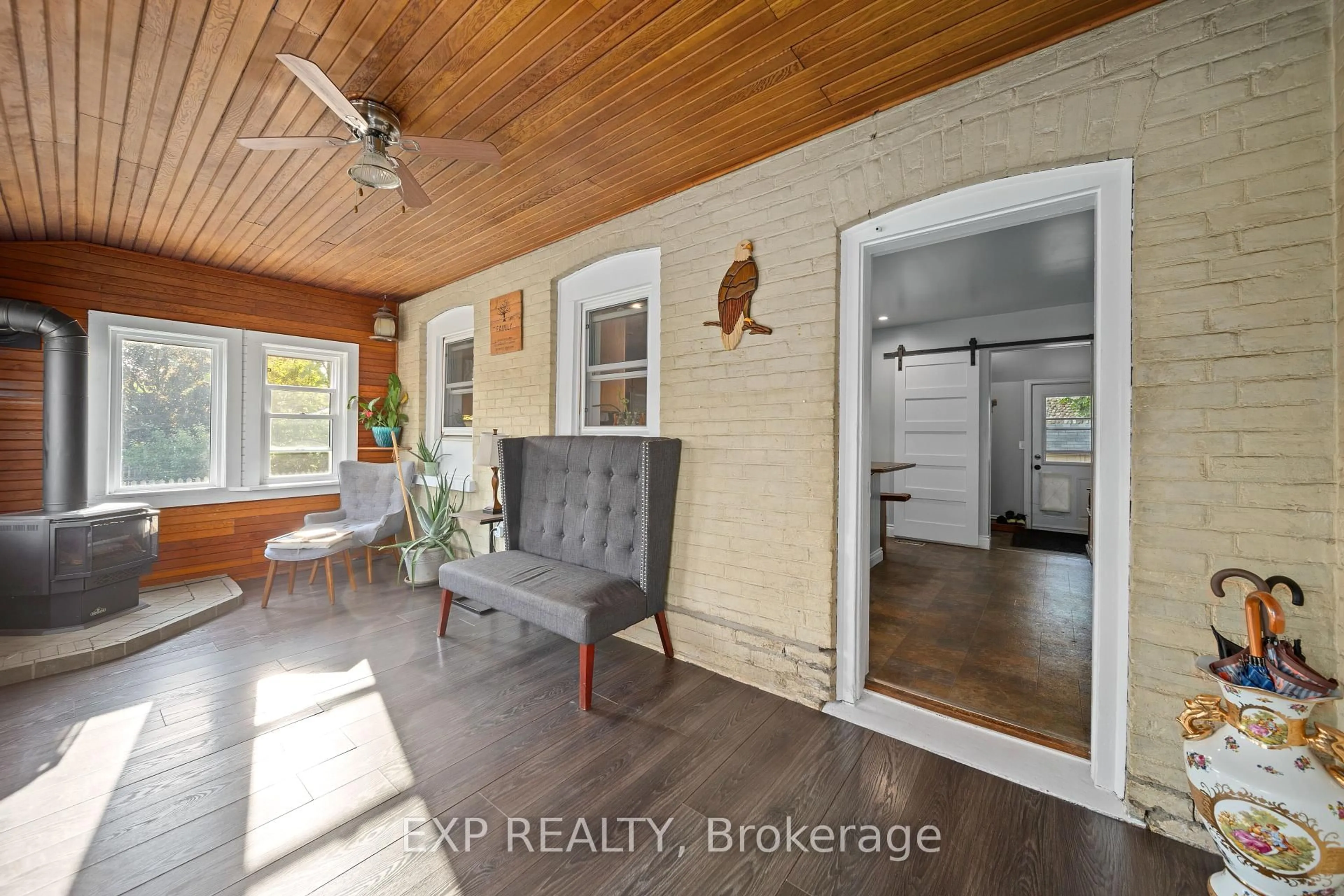 Indoor entryway for 26 Main St, Lambton Shores Ontario N0N 1J0