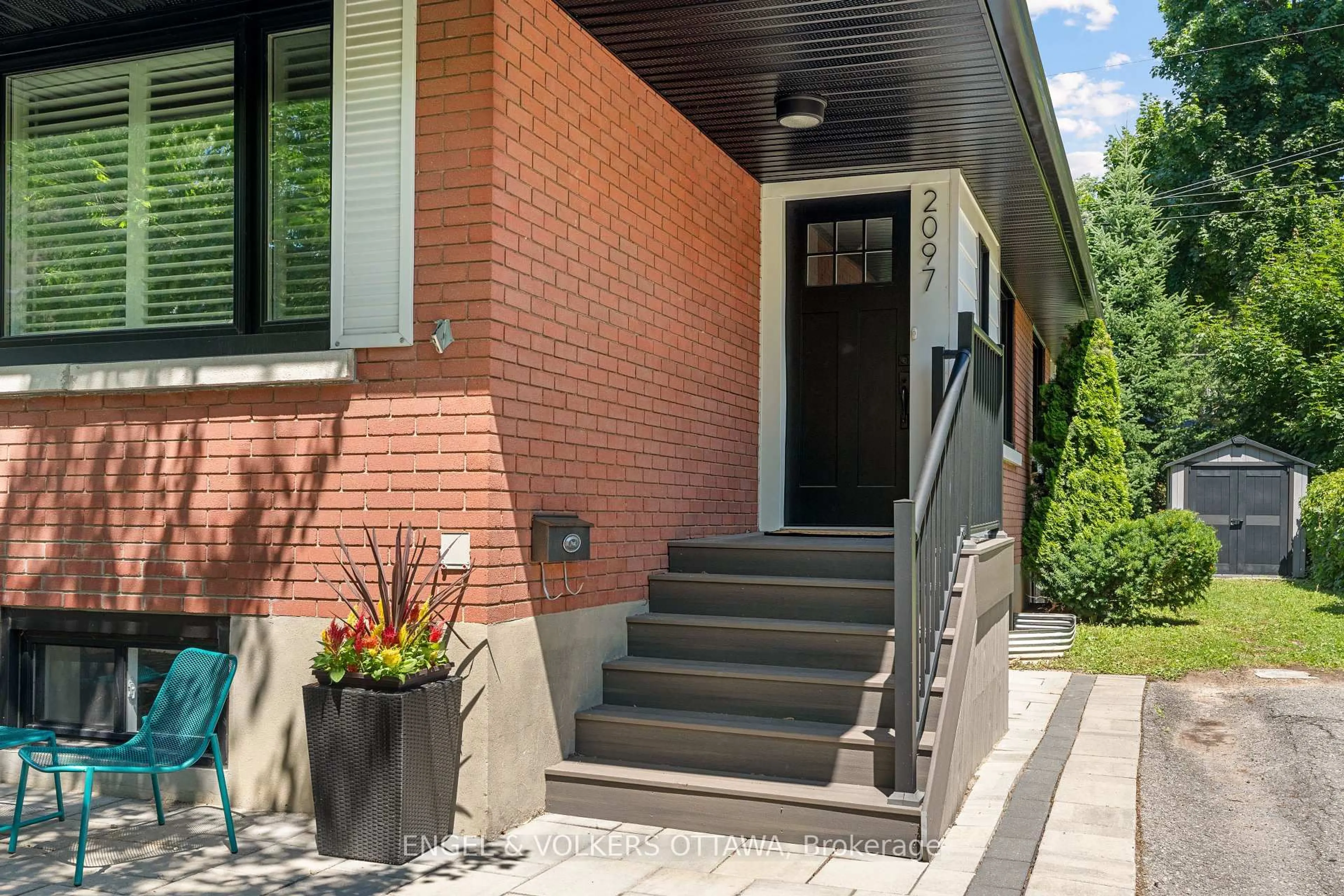 Home with brick exterior material, street for 2097 Neepawa Ave, Ottawa Ontario K2A 3L8