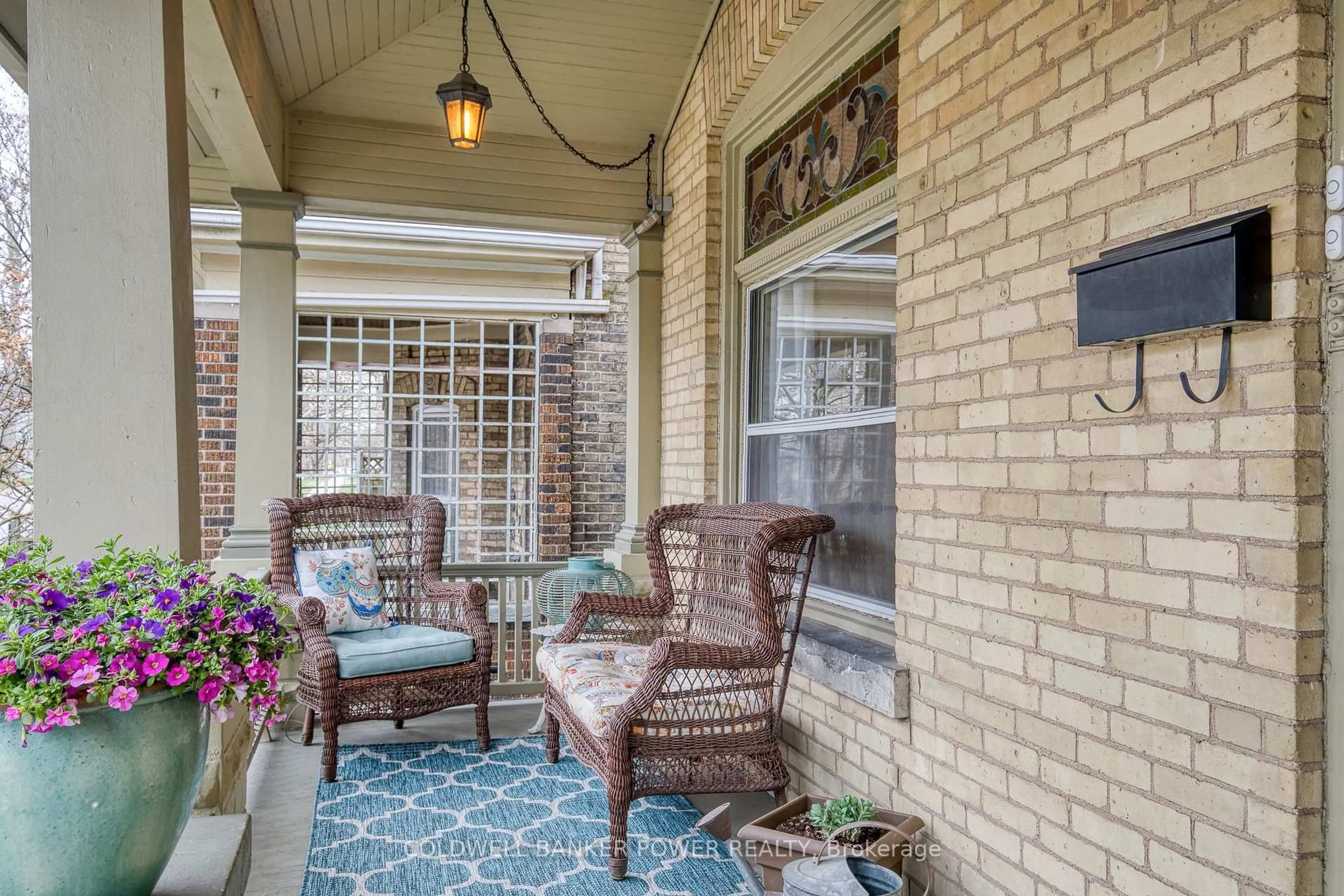Patio, street for 482 Princess Ave, London East Ontario N6B 2B6