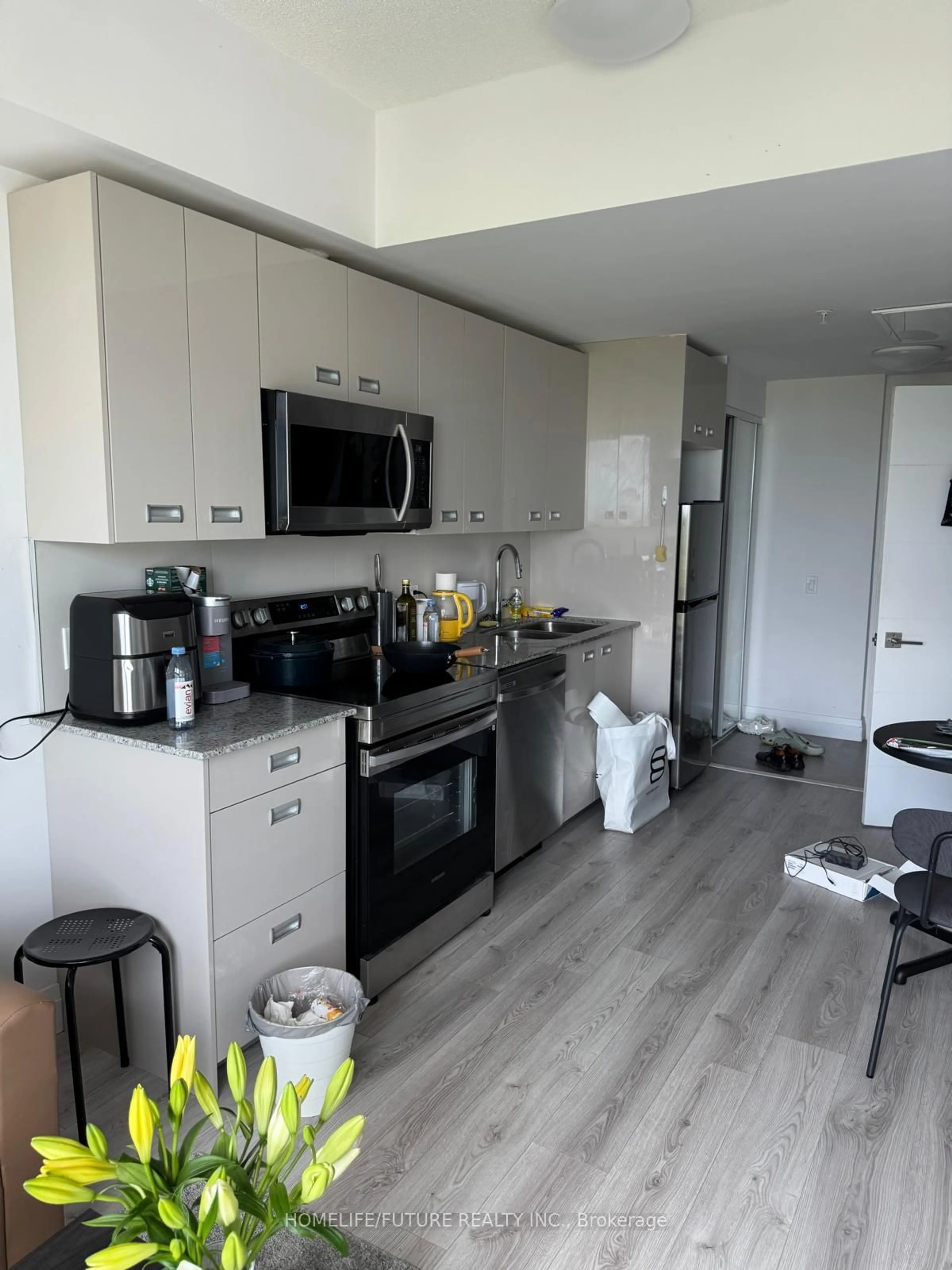 Standard kitchen, unknown for 652 Princess St #1005, Kingston Ontario K7L 1E5