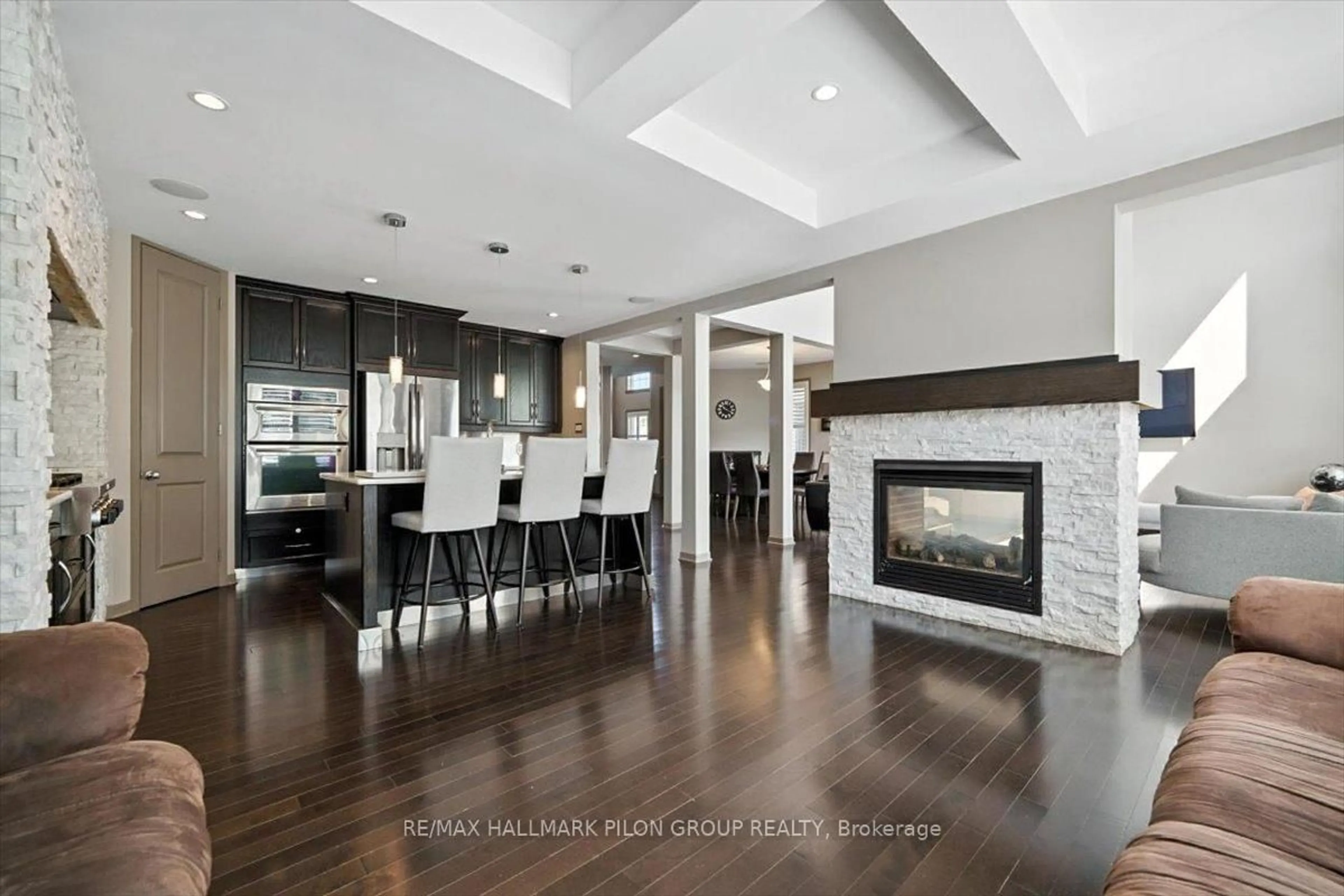 Open concept kitchen, unknown for 2145 Provence Ave, Ottawa Ontario K4A 0P1
