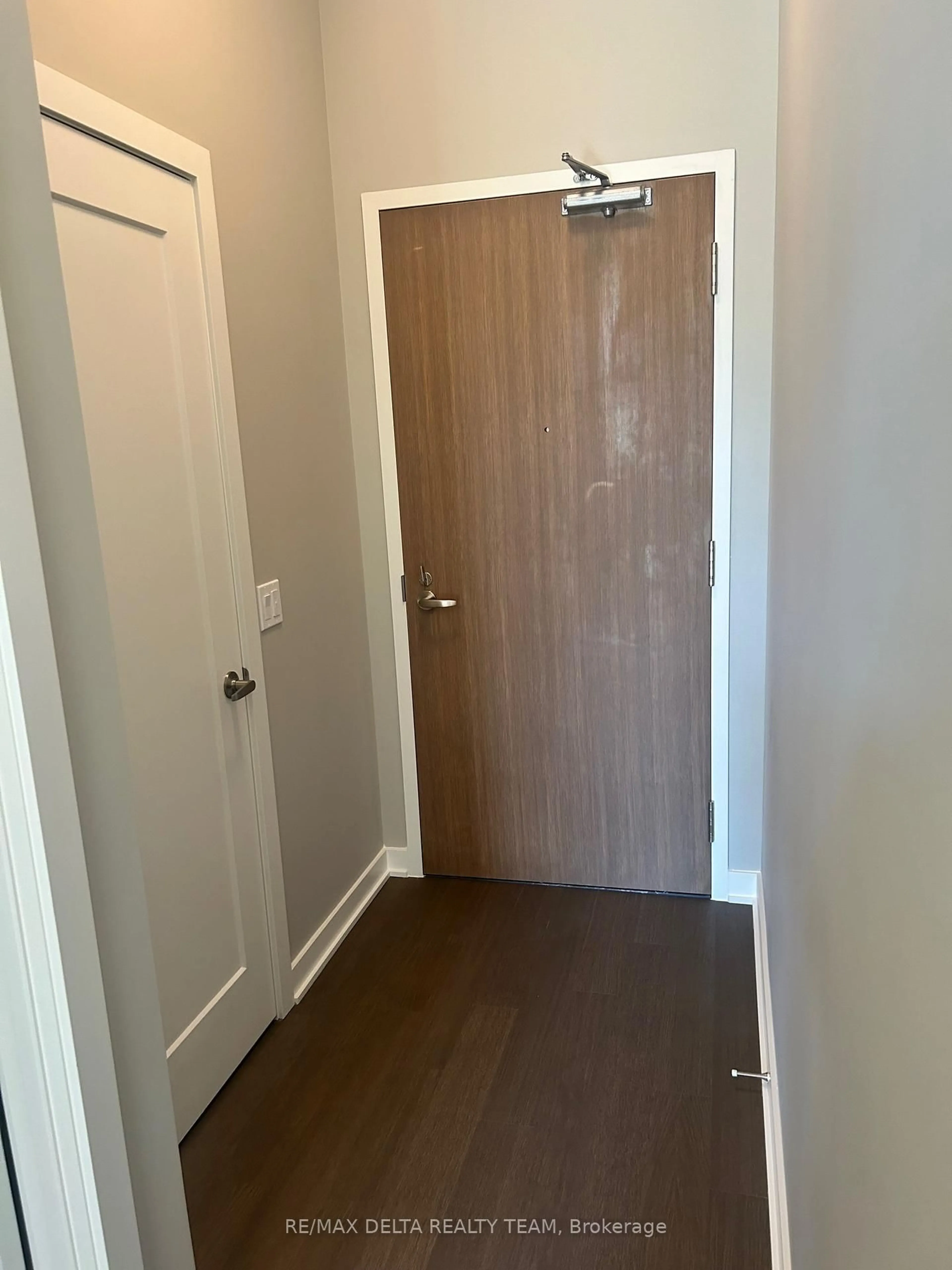 Unknown for 360 DESCHATELETS Ave #106, Ottawa Ontario K1S 5Y1