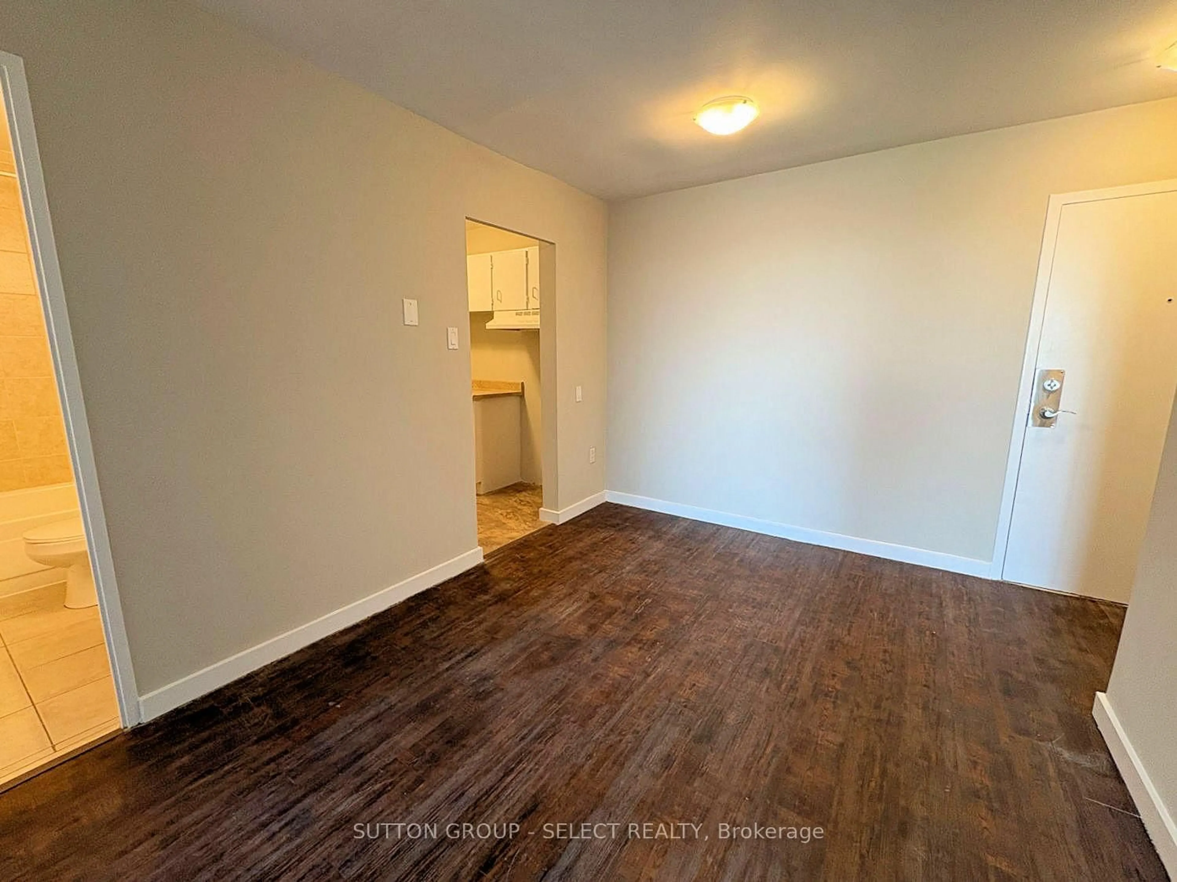 A pic of a room for 583 MORNINGTON Ave #1103, London East Ontario N5Y 3E9