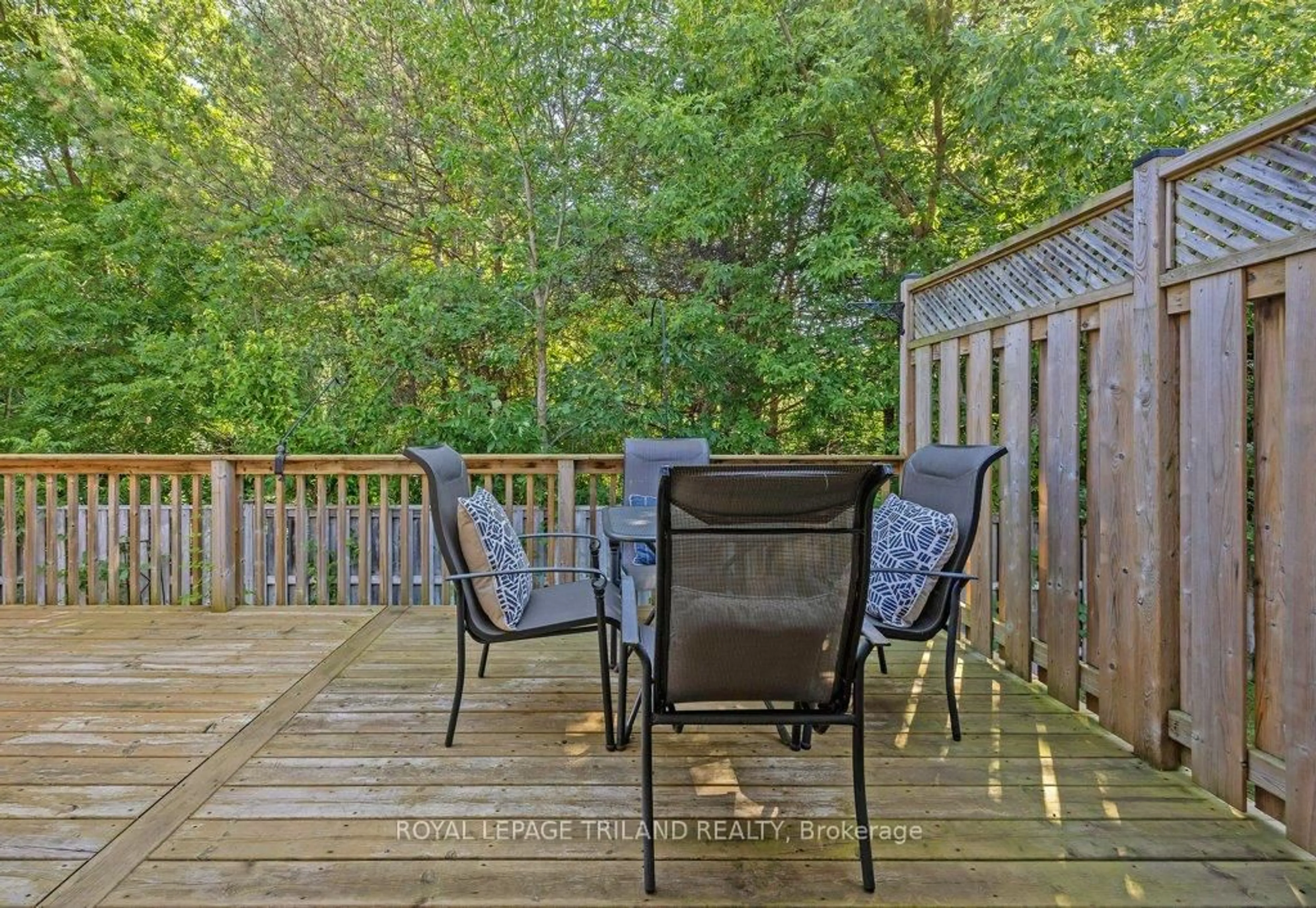 Patio, water/lake/river/ocean view for 601 GRENFELL Dr #41, London North Ontario N5X 4E5